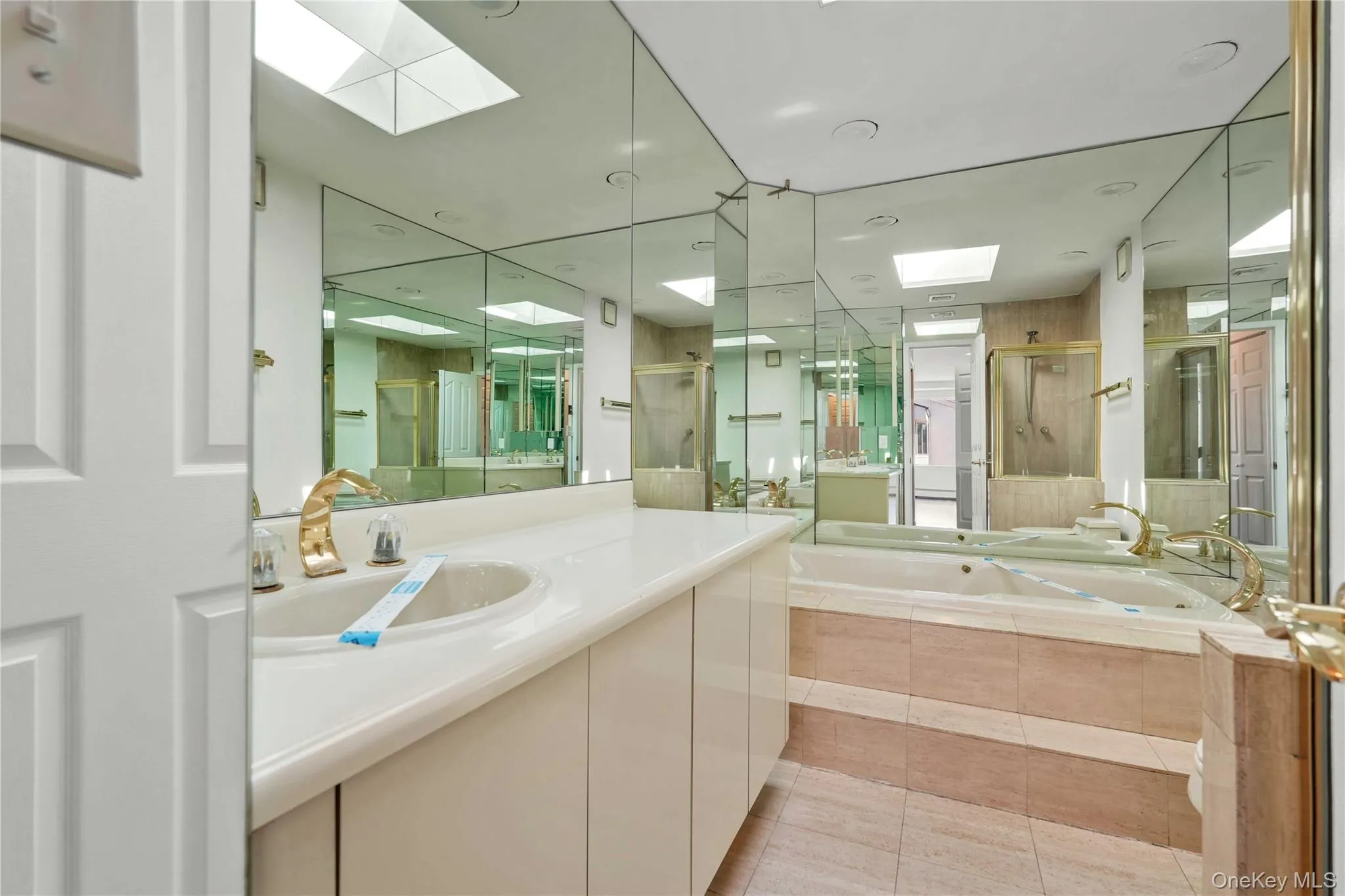 120-09 Riviera Court, New York, NY, 3 Bedrooms Bedrooms, 7 Rooms Rooms,2 BathroomsBathrooms,Residential,For Rent,Riviera,0,1021884 120-09 Riviera Court, New York, NY, 3 Bedrooms Bedrooms, 7 Rooms Rooms,2 BathroomsBathrooms,Residential,For Rent,Riviera,0,1021884