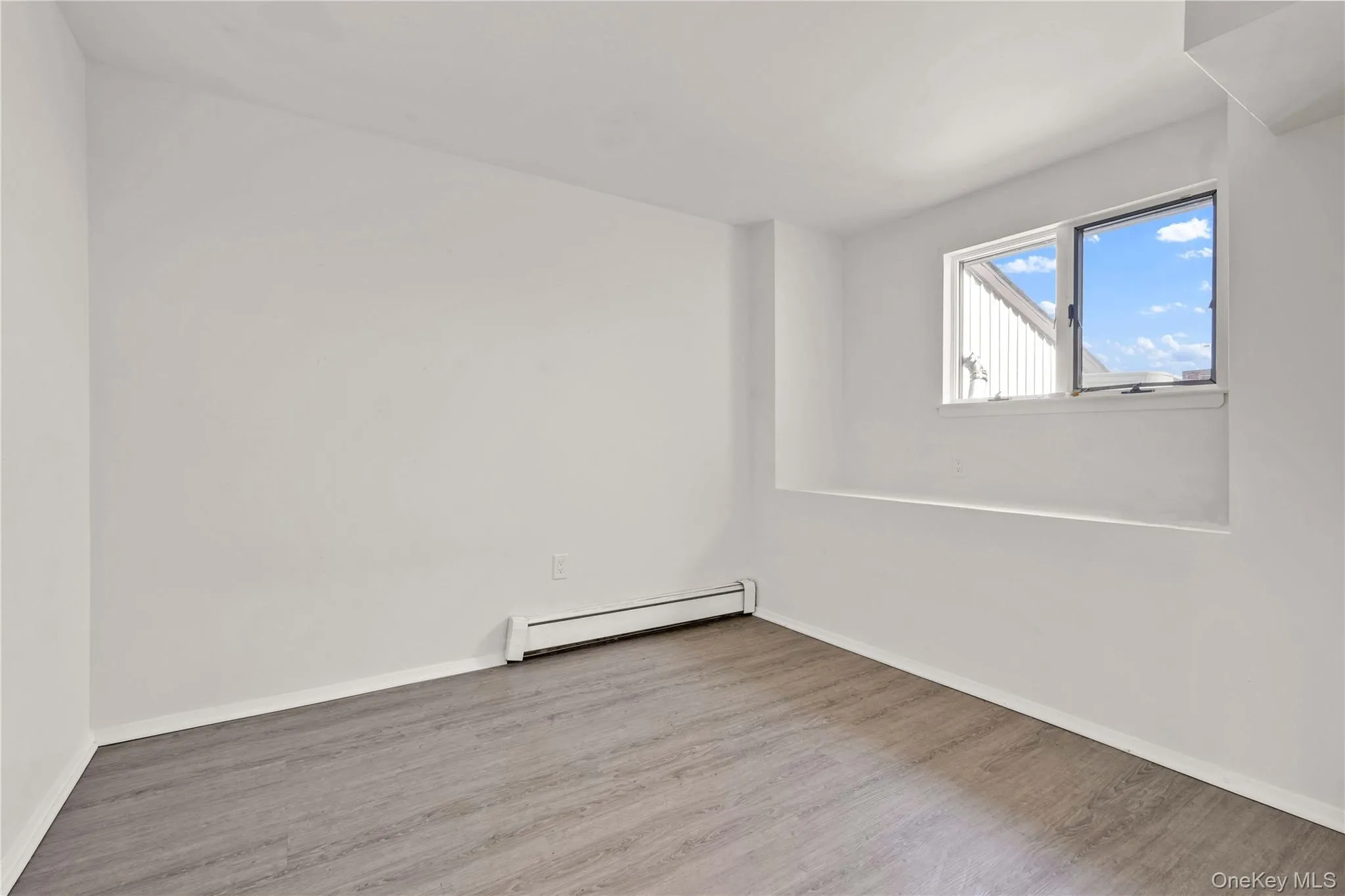 120-09 Riviera Court, New York, NY, 3 Bedrooms Bedrooms, 7 Rooms Rooms,2 BathroomsBathrooms,Residential,For Rent,Riviera,0,1021884 120-09 Riviera Court, New York, NY, 3 Bedrooms Bedrooms, 7 Rooms Rooms,2 BathroomsBathrooms,Residential,For Rent,Riviera,0,1021884