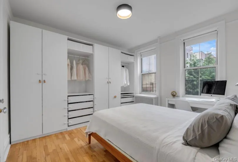 3515 78th Street, New York, NY, 2 Bedrooms Bedrooms, 5 Rooms Rooms,1 BathroomBathrooms,Residential,For Rent,78th,0,1021891 3515 78th Street, New York, NY, 2 Bedrooms Bedrooms, 5 Rooms Rooms,1 BathroomBathrooms,Residential,For Rent,78th,0,1021891