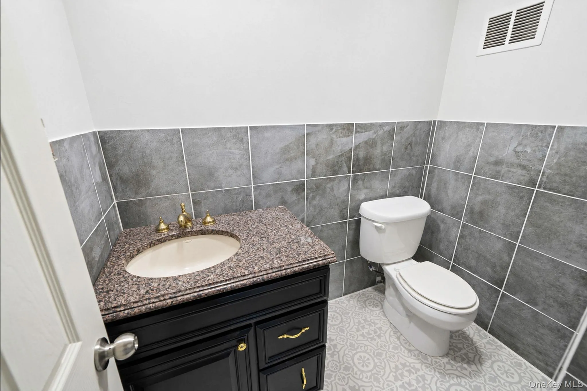 10 Arrowhead Court, Brookhaven, NY, 4 Bedrooms Bedrooms, 10 Rooms Rooms,2 BathroomsBathrooms,Residential,For Rent,Arrowhead,0,1021893 10 Arrowhead Court, Brookhaven, NY, 4 Bedrooms Bedrooms, 10 Rooms Rooms,2 BathroomsBathrooms,Residential,For Rent,Arrowhead,0,1021893