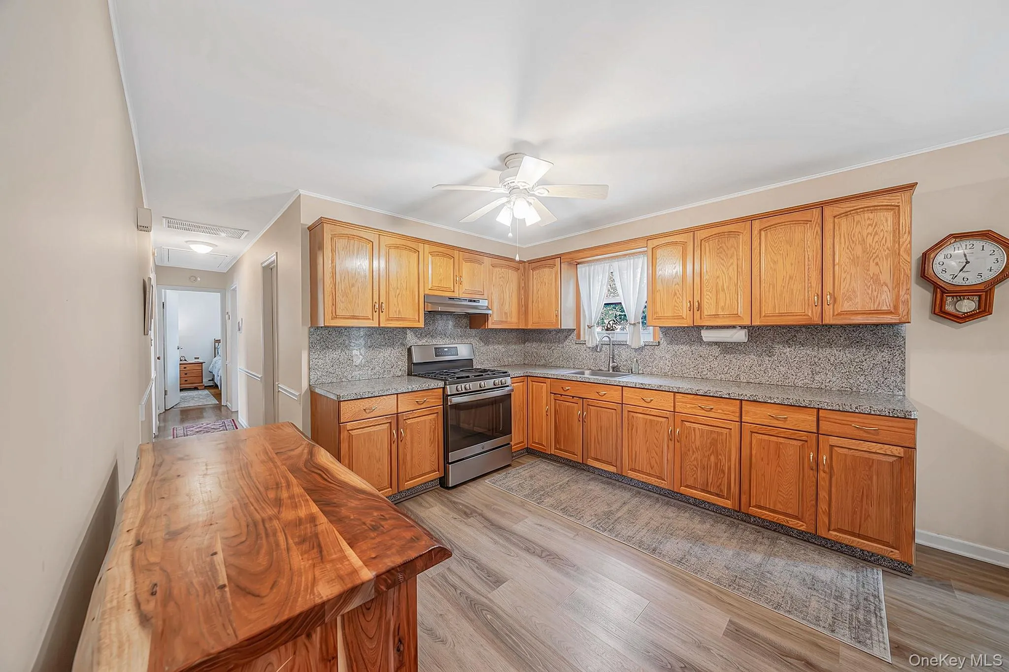 398 Eastwood Boulevard, Brookhaven, NY, 3 Bedrooms Bedrooms, 5 Rooms Rooms,2 BathroomsBathrooms,Residential,For Rent,Eastwood,0,1021894 398 Eastwood Boulevard, Brookhaven, NY, 3 Bedrooms Bedrooms, 5 Rooms Rooms,2 BathroomsBathrooms,Residential,For Rent,Eastwood,0,1021894