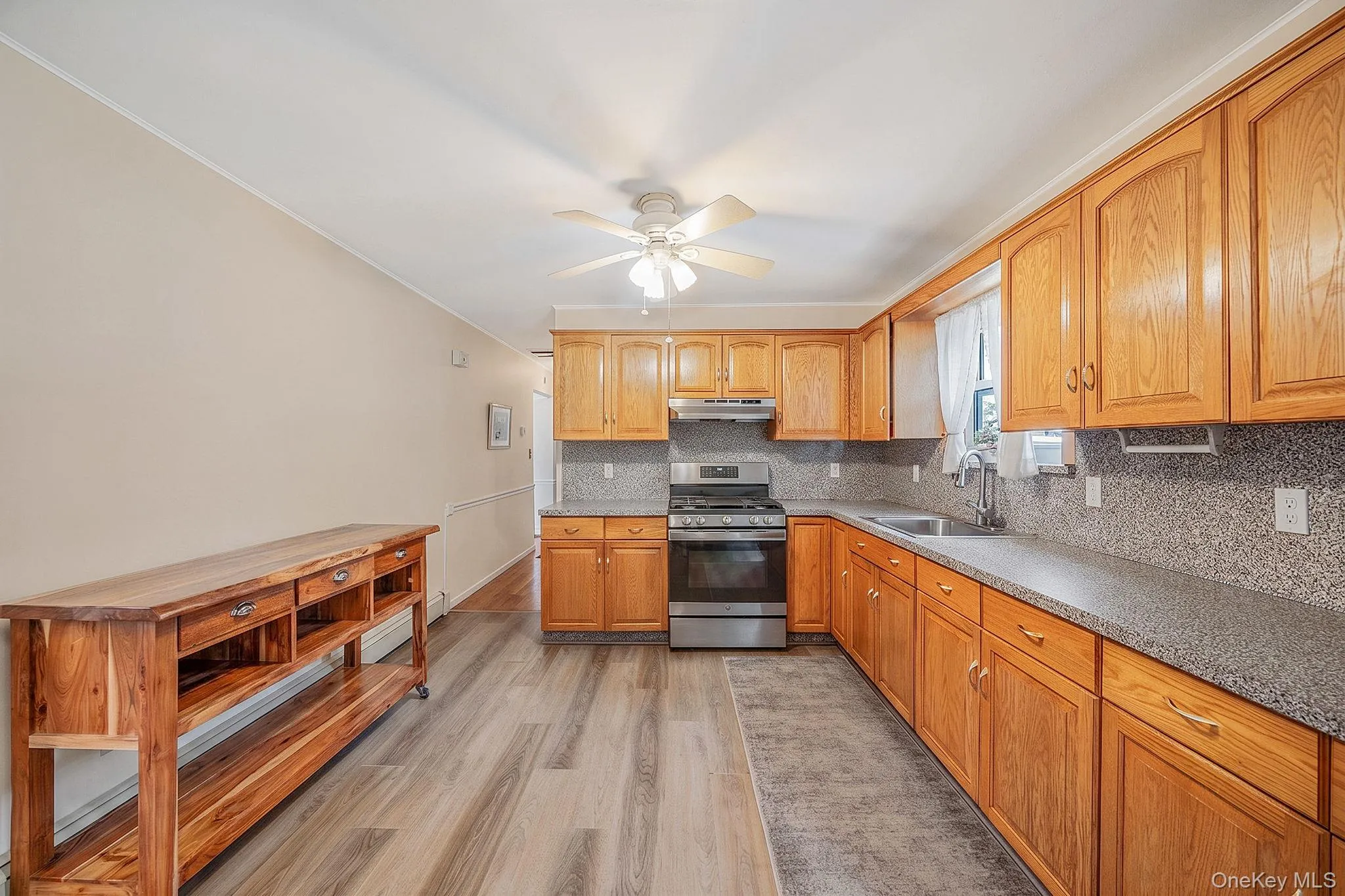 398 Eastwood Boulevard, Brookhaven, NY, 3 Bedrooms Bedrooms, 5 Rooms Rooms,2 BathroomsBathrooms,Residential,For Rent,Eastwood,0,1021894 398 Eastwood Boulevard, Brookhaven, NY, 3 Bedrooms Bedrooms, 5 Rooms Rooms,2 BathroomsBathrooms,Residential,For Rent,Eastwood,0,1021894