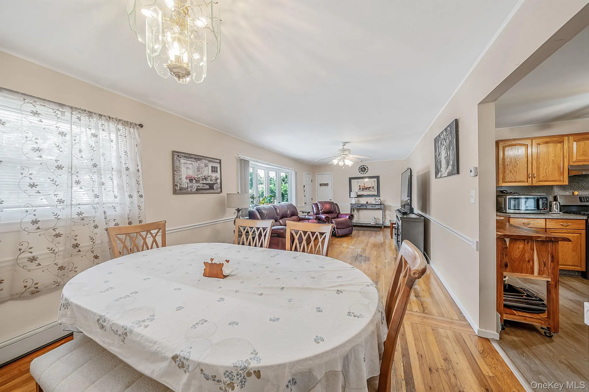 398 Eastwood Boulevard, Brookhaven, NY, 3 Bedrooms Bedrooms, 5 Rooms Rooms,2 BathroomsBathrooms,Residential,For Rent,Eastwood,0,1021894 398 Eastwood Boulevard, Brookhaven, NY, 3 Bedrooms Bedrooms, 5 Rooms Rooms,2 BathroomsBathrooms,Residential,For Rent,Eastwood,0,1021894