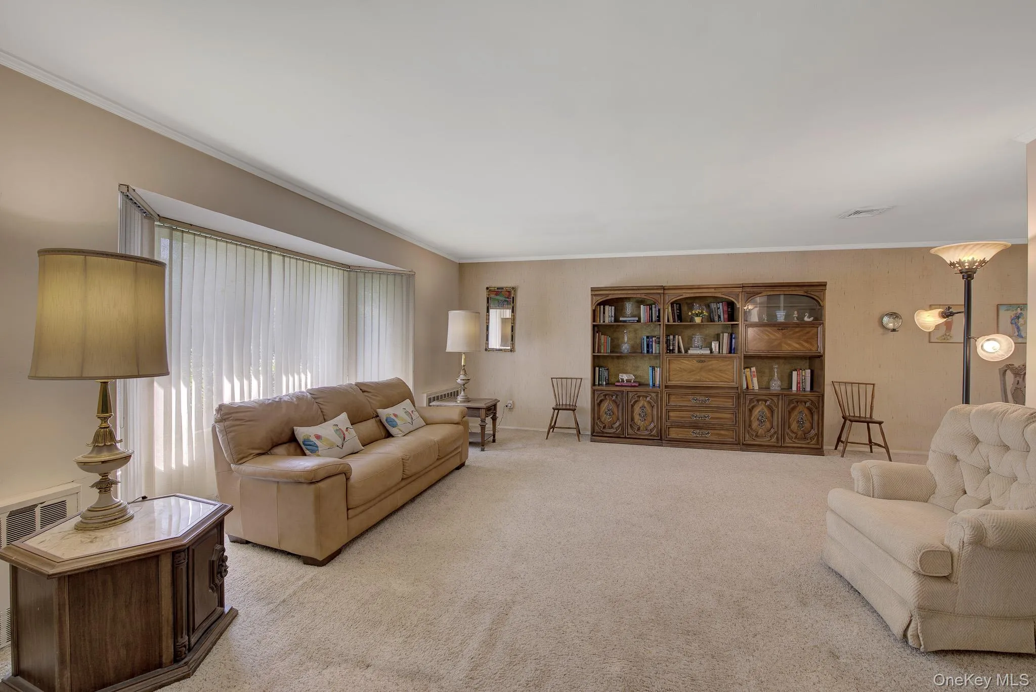 38 Center Drive, Oyster Bay, NY, 3 Bedrooms Bedrooms, 7 Rooms Rooms,2 BathroomsBathrooms,Residential,For Rent,Center,0,1021896 38 Center Drive, Oyster Bay, NY, 3 Bedrooms Bedrooms, 7 Rooms Rooms,2 BathroomsBathrooms,Residential,For Rent,Center,0,1021896