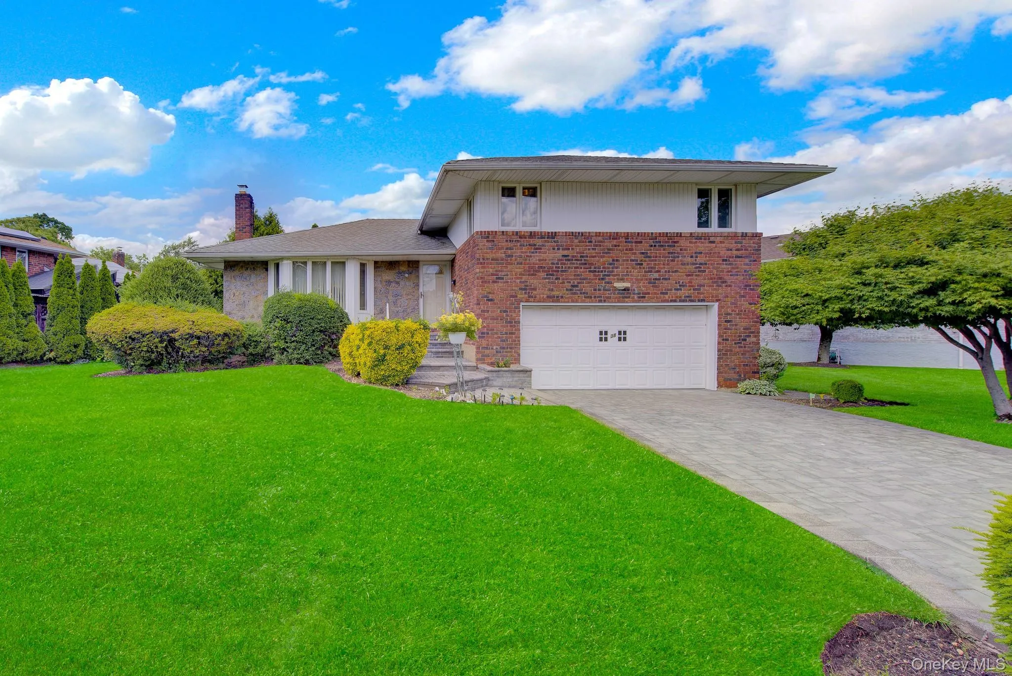 38 Center Drive, Oyster Bay, NY, 3 Bedrooms Bedrooms, 7 Rooms Rooms,2 BathroomsBathrooms,Residential,For Rent,Center,0,1021896 38 Center Drive, Oyster Bay, NY, 3 Bedrooms Bedrooms, 7 Rooms Rooms,2 BathroomsBathrooms,Residential,For Rent,Center,0,1021896
