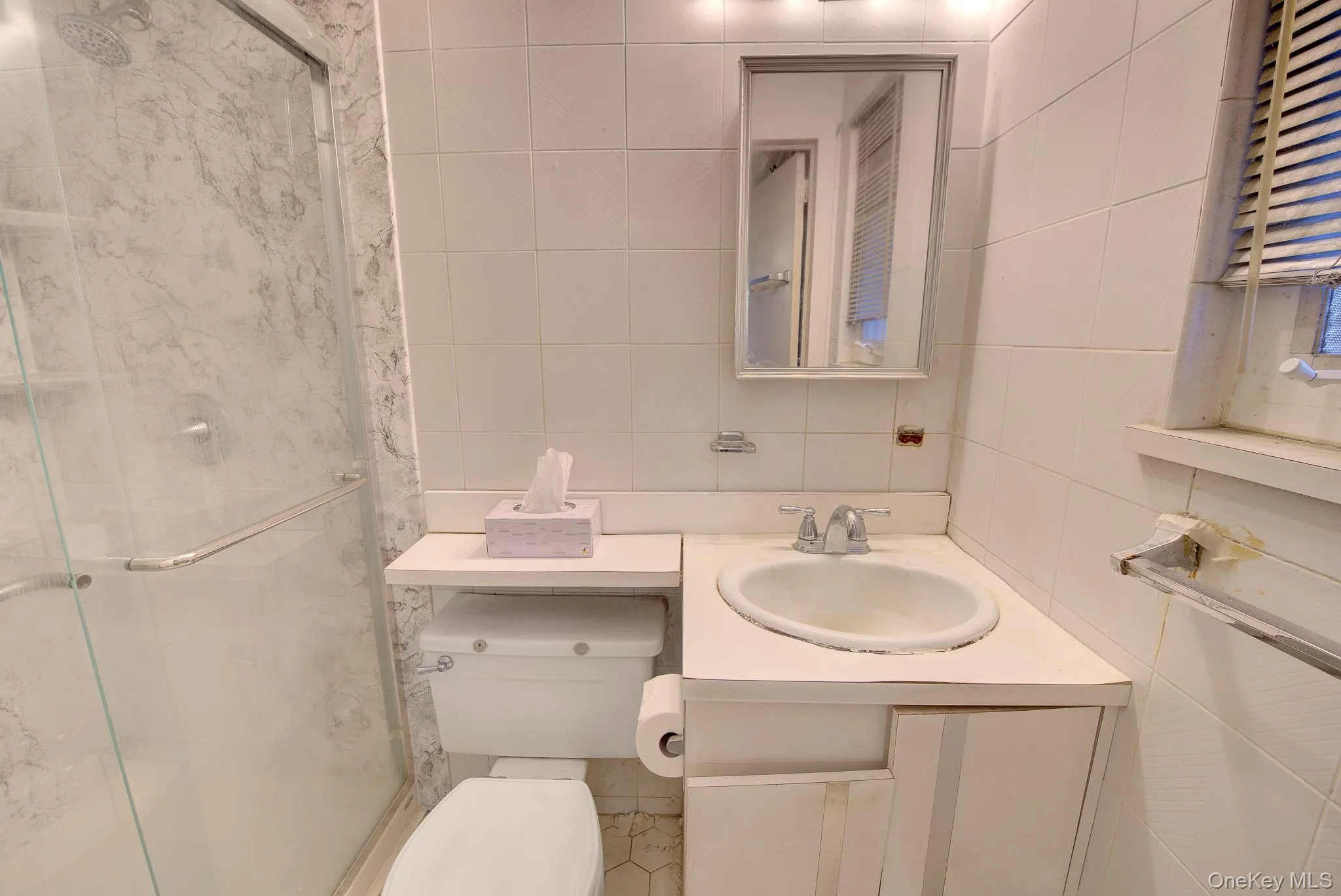 38 Center Drive, Oyster Bay, NY, 3 Bedrooms Bedrooms, 7 Rooms Rooms,2 BathroomsBathrooms,Residential,For Rent,Center,0,1021896 38 Center Drive, Oyster Bay, NY, 3 Bedrooms Bedrooms, 7 Rooms Rooms,2 BathroomsBathrooms,Residential,For Rent,Center,0,1021896