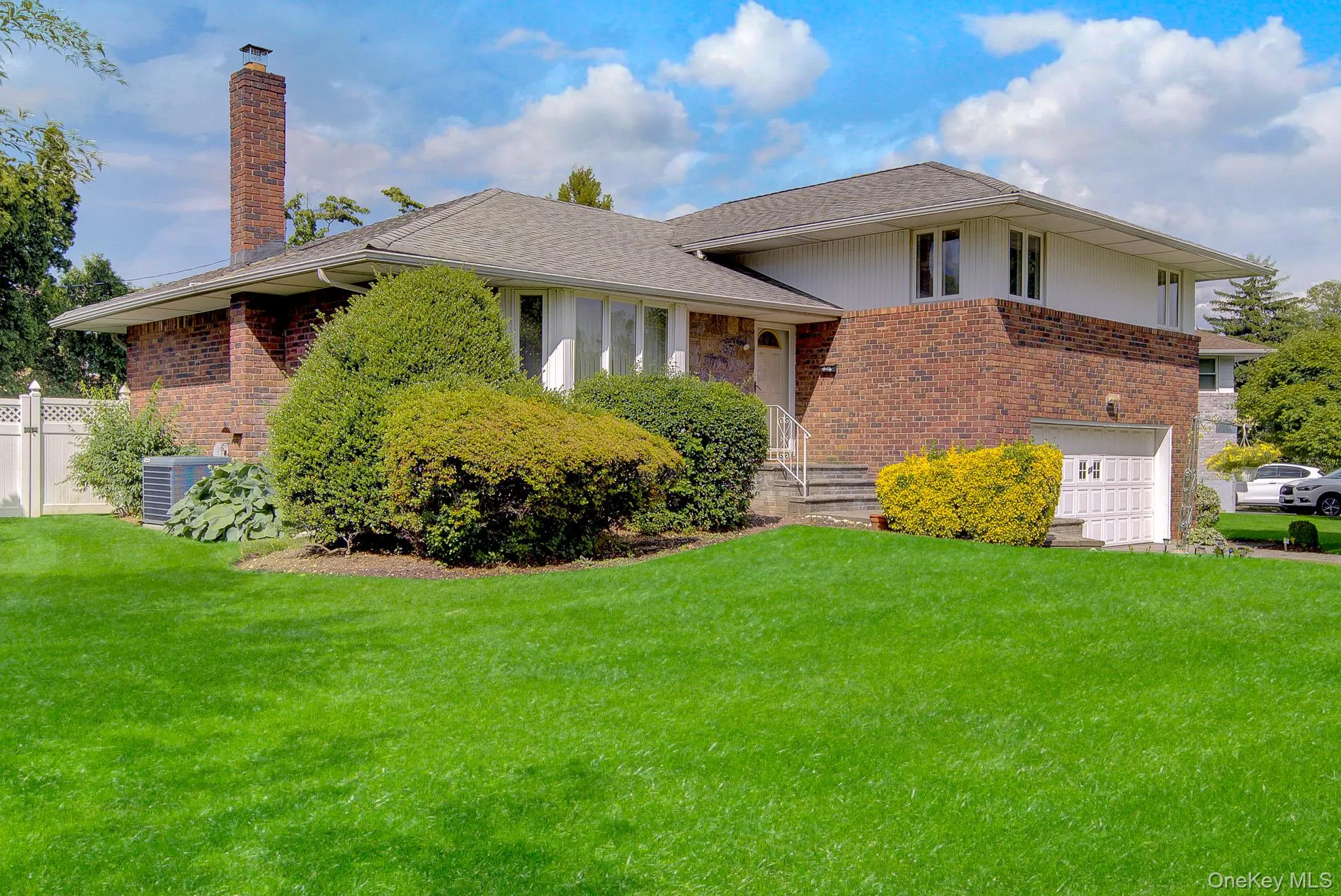 38 Center Drive, Oyster Bay, NY, 3 Bedrooms Bedrooms, 7 Rooms Rooms,2 BathroomsBathrooms,Residential,For Rent,Center,0,1021896 38 Center Drive, Oyster Bay, NY, 3 Bedrooms Bedrooms, 7 Rooms Rooms,2 BathroomsBathrooms,Residential,For Rent,Center,0,1021896