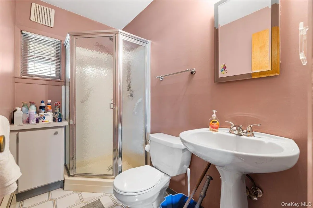 29 Edward Street, Oyster Bay, NY, 4 Bedrooms Bedrooms, 8 Rooms Rooms,2 BathroomsBathrooms,Residential,For Rent,Edward,0,1021902 29 Edward Street, Oyster Bay, NY, 4 Bedrooms Bedrooms, 8 Rooms Rooms,2 BathroomsBathrooms,Residential,For Rent,Edward,0,1021902