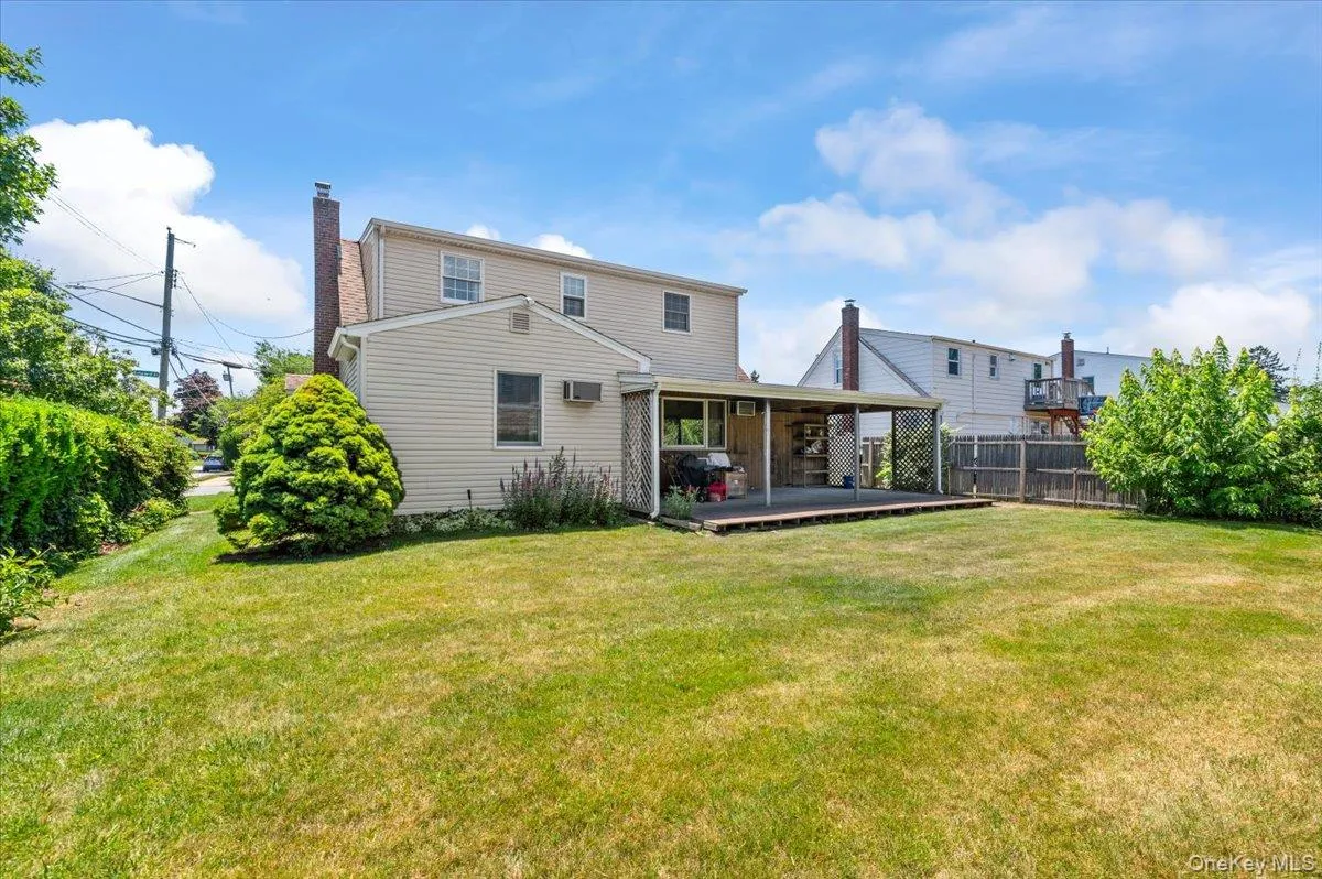 29 Edward Street, Oyster Bay, NY, 4 Bedrooms Bedrooms, 8 Rooms Rooms,2 BathroomsBathrooms,Residential,For Rent,Edward,0,1021902 29 Edward Street, Oyster Bay, NY, 4 Bedrooms Bedrooms, 8 Rooms Rooms,2 BathroomsBathrooms,Residential,For Rent,Edward,0,1021902