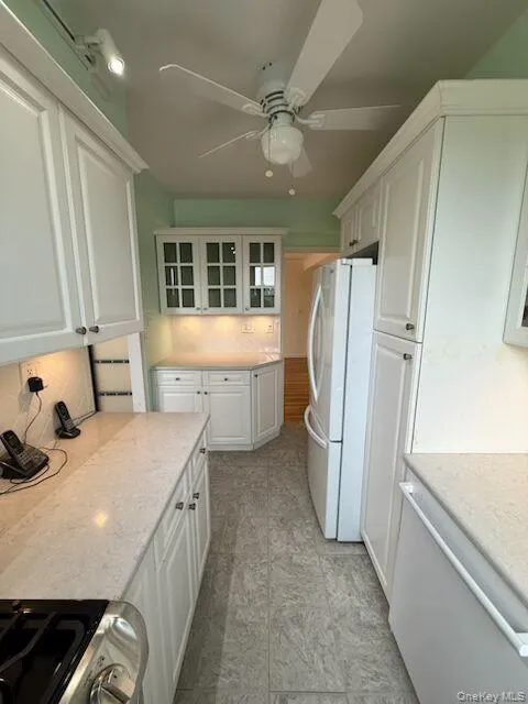 120 Hartsdale Avenue, Greenburgh, NY, 2 Bedrooms Bedrooms, 5 Rooms Rooms,2 BathroomsBathrooms,Residential,For Rent,Avenue,0,1021909 120 Hartsdale Avenue, Greenburgh, NY, 2 Bedrooms Bedrooms, 5 Rooms Rooms,2 BathroomsBathrooms,Residential,For Rent,Avenue,0,1021909