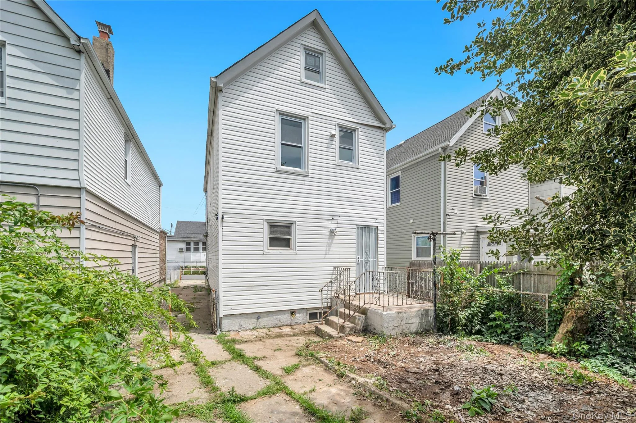 217-08 110th Road, New York, NY, 4 Bedrooms Bedrooms, 13 Rooms Rooms,3 BathroomsBathrooms,Residential,For Rent,110th,0,1021910 217-08 110th Road, New York, NY, 4 Bedrooms Bedrooms, 13 Rooms Rooms,3 BathroomsBathrooms,Residential,For Rent,110th,0,1021910