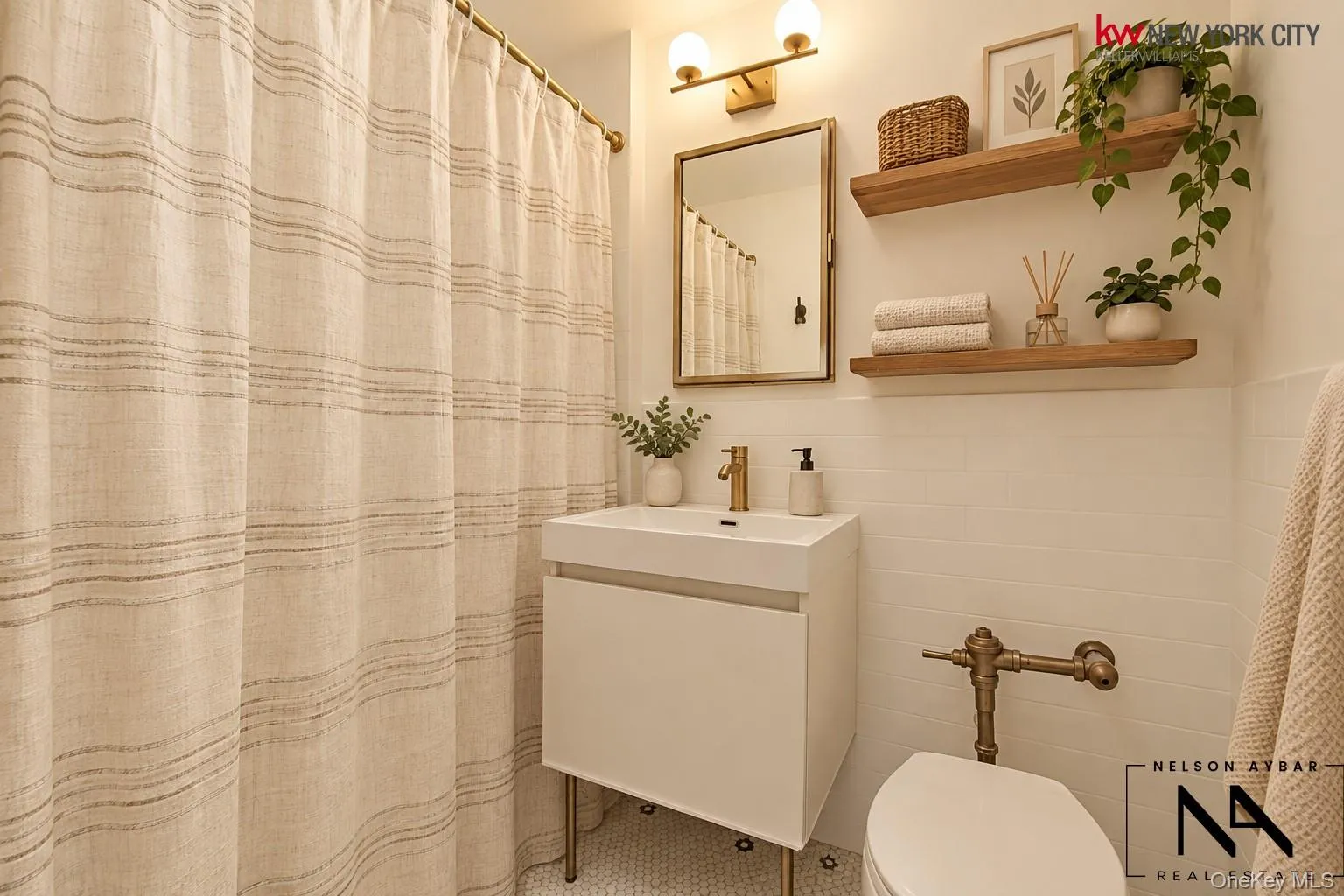 46-01 39th Avenue, New York, NY, 2 Bedrooms Bedrooms, 5 Rooms Rooms,1 BathroomBathrooms,Residential,For Rent,39th,0,1021911 46-01 39th Avenue, New York, NY, 2 Bedrooms Bedrooms, 5 Rooms Rooms,1 BathroomBathrooms,Residential,For Rent,39th,0,1021911