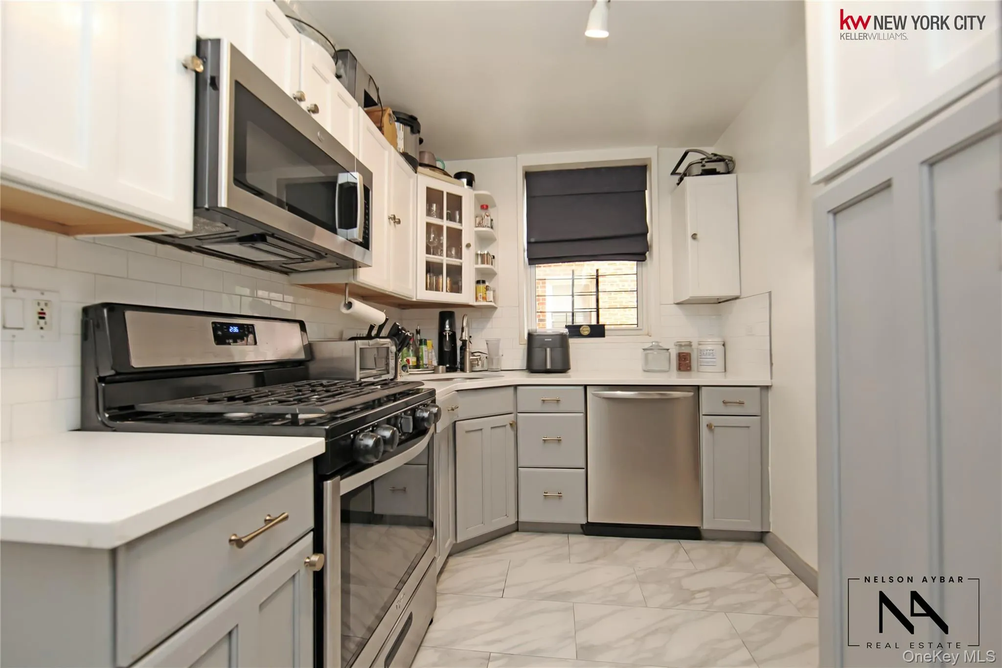 46-01 39th Avenue, New York, NY, 2 Bedrooms Bedrooms, 5 Rooms Rooms,1 BathroomBathrooms,Residential,For Rent,39th,0,1021911 46-01 39th Avenue, New York, NY, 2 Bedrooms Bedrooms, 5 Rooms Rooms,1 BathroomBathrooms,Residential,For Rent,39th,0,1021911