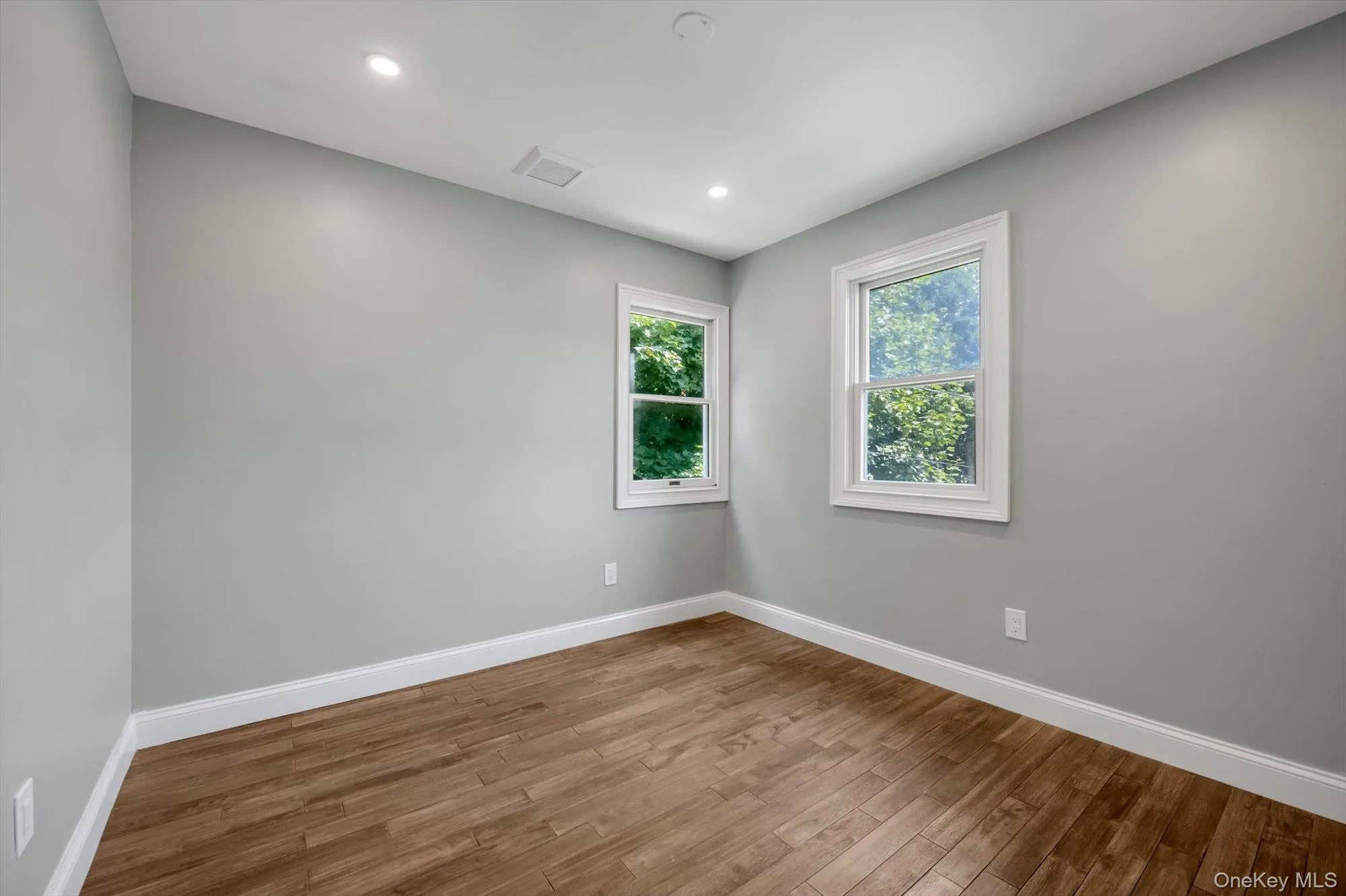 498 Farmers Avenue, Hempstead, NY, 5 Bedrooms Bedrooms, 9 Rooms Rooms,2 BathroomsBathrooms,Residential,For Rent,Farmers,0,1021912 498 Farmers Avenue, Hempstead, NY, 5 Bedrooms Bedrooms, 9 Rooms Rooms,2 BathroomsBathrooms,Residential,For Rent,Farmers,0,1021912