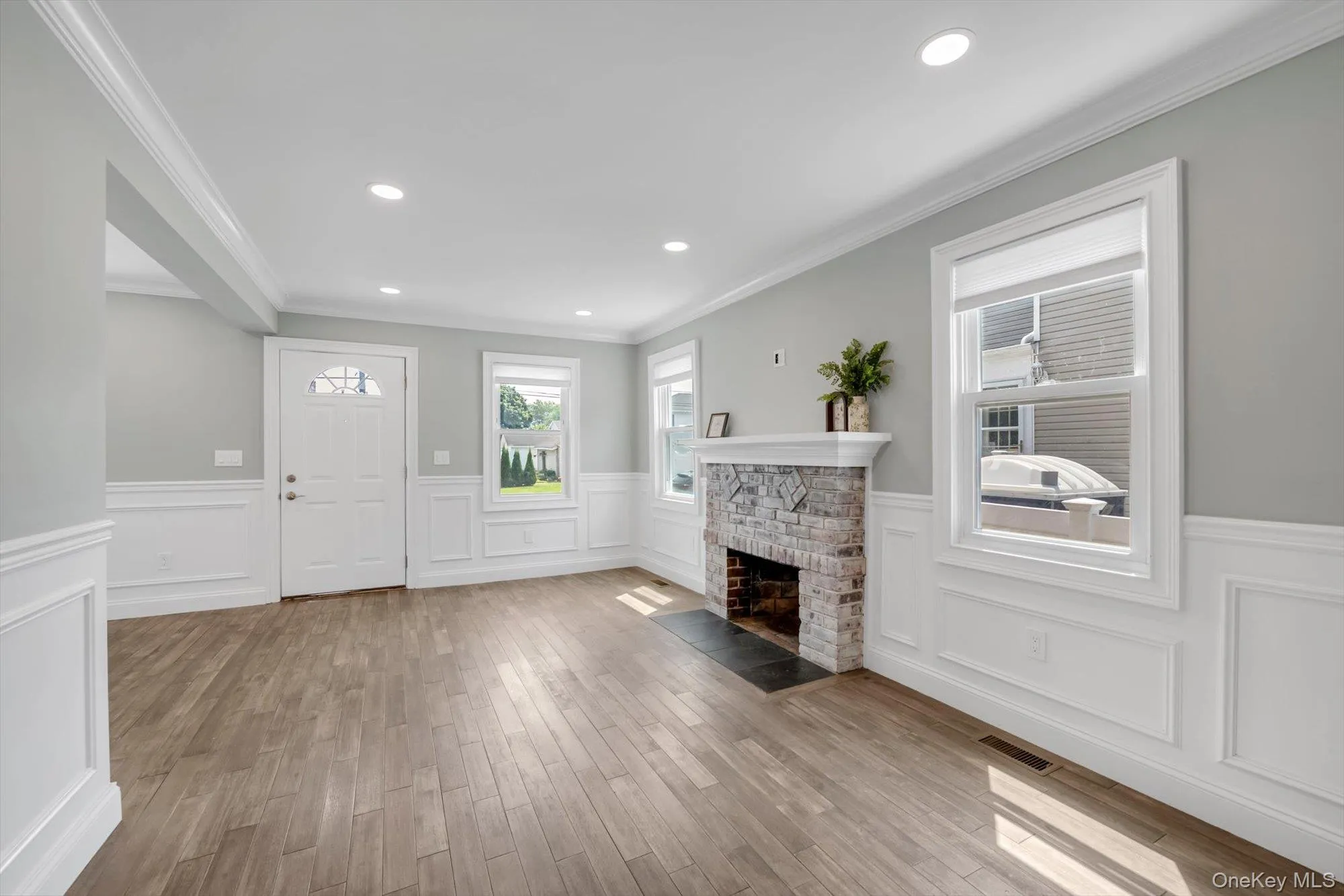 498 Farmers Avenue, Hempstead, NY, 5 Bedrooms Bedrooms, 9 Rooms Rooms,2 BathroomsBathrooms,Residential,For Rent,Farmers,0,1021912 498 Farmers Avenue, Hempstead, NY, 5 Bedrooms Bedrooms, 9 Rooms Rooms,2 BathroomsBathrooms,Residential,For Rent,Farmers,0,1021912