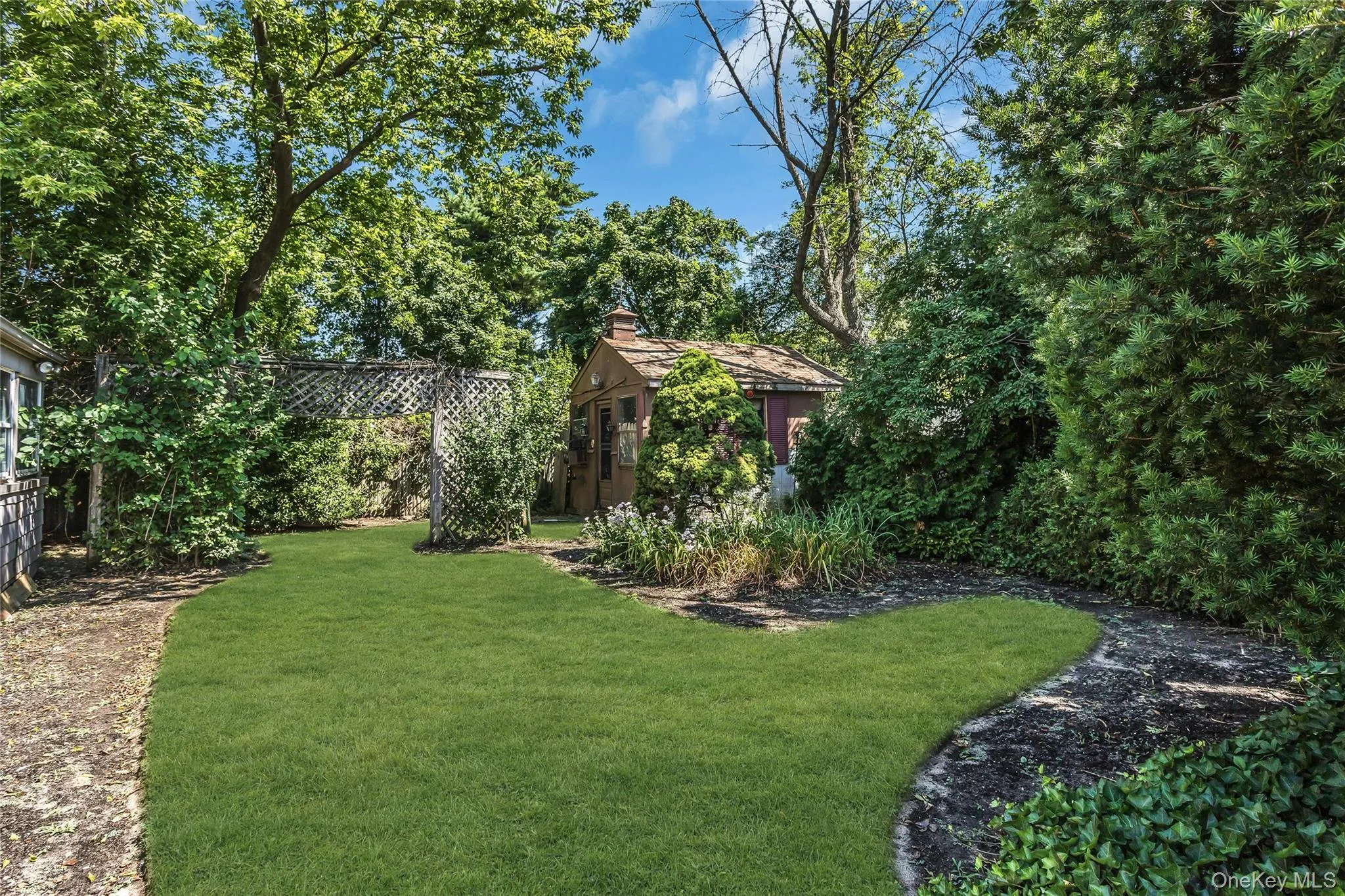 9 Kays Court, Babylon, NY, 2 Bedrooms Bedrooms, 8 Rooms Rooms,1 BathroomBathrooms,Residential,For Rent,Kays,0,1021916 9 Kays Court, Babylon, NY, 2 Bedrooms Bedrooms, 8 Rooms Rooms,1 BathroomBathrooms,Residential,For Rent,Kays,0,1021916