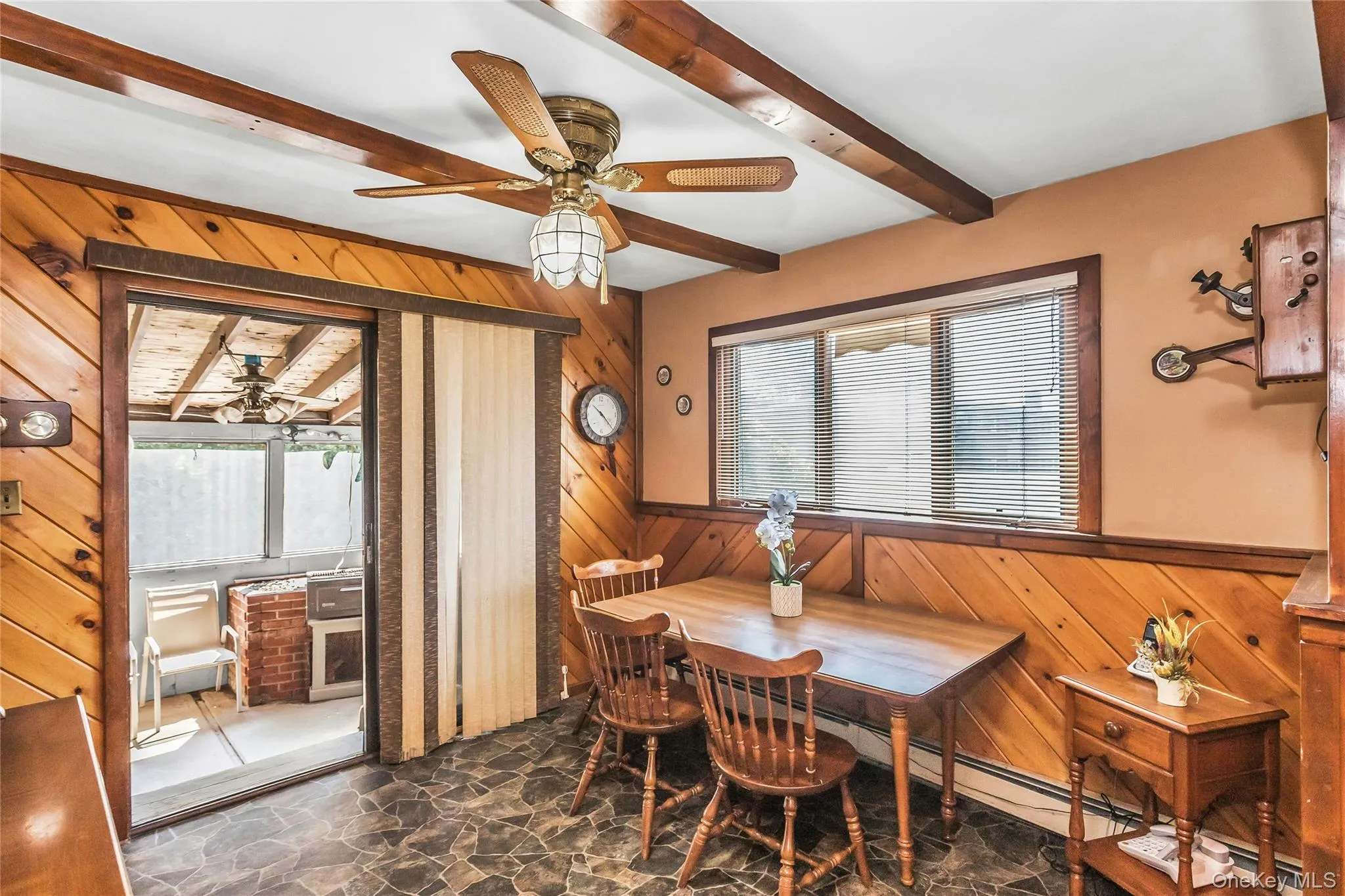 9 Kays Court, Babylon, NY, 2 Bedrooms Bedrooms, 8 Rooms Rooms,1 BathroomBathrooms,Residential,For Rent,Kays,0,1021916 9 Kays Court, Babylon, NY, 2 Bedrooms Bedrooms, 8 Rooms Rooms,1 BathroomBathrooms,Residential,For Rent,Kays,0,1021916