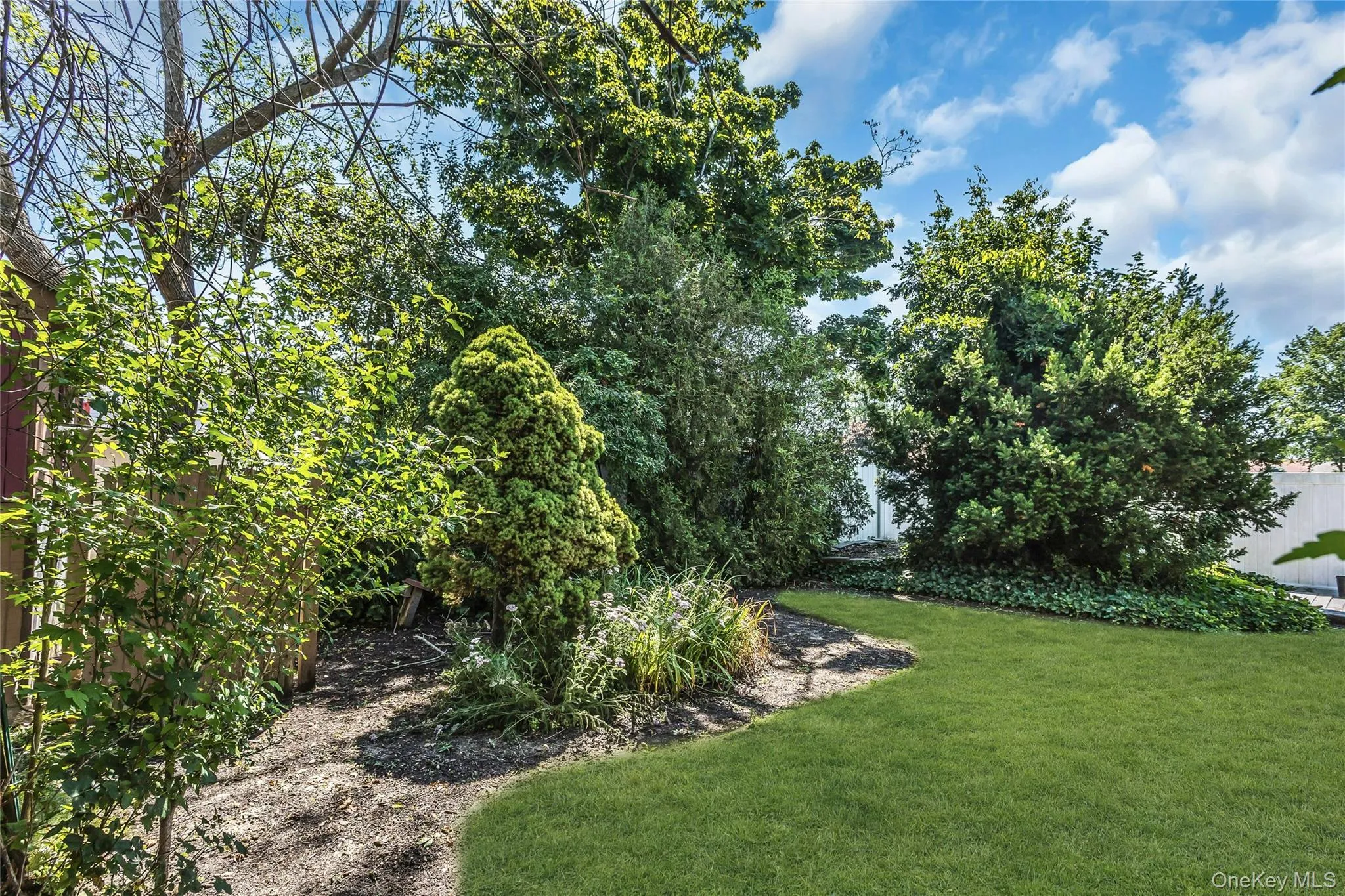 9 Kays Court, Babylon, NY, 2 Bedrooms Bedrooms, 8 Rooms Rooms,1 BathroomBathrooms,Residential,For Rent,Kays,0,1021916 9 Kays Court, Babylon, NY, 2 Bedrooms Bedrooms, 8 Rooms Rooms,1 BathroomBathrooms,Residential,For Rent,Kays,0,1021916