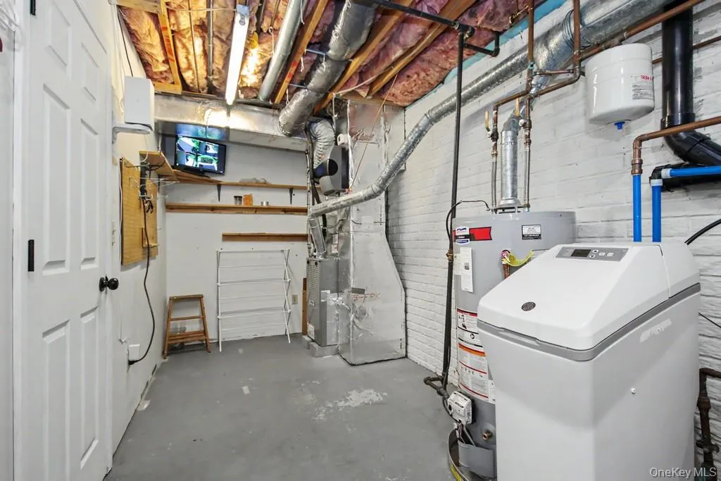 101 Elmcrest Drive, Fishkill, NY, 1 Bedroom Bedrooms, 6 Rooms Rooms,1 BathroomBathrooms,Residential,For Rent,Elmcrest,0,1021918 101 Elmcrest Drive, Fishkill, NY, 1 Bedroom Bedrooms, 6 Rooms Rooms,1 BathroomBathrooms,Residential,For Rent,Elmcrest,0,1021918