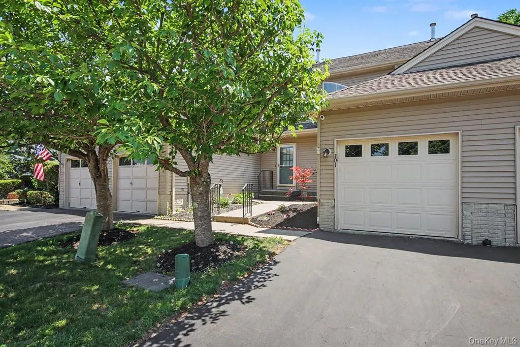 101 Elmcrest Drive, Fishkill, NY, 1 Bedroom Bedrooms, 6 Rooms Rooms,1 BathroomBathrooms,Residential,For Rent,Elmcrest,0,1021918 101 Elmcrest Drive, Fishkill, NY, 1 Bedroom Bedrooms, 6 Rooms Rooms,1 BathroomBathrooms,Residential,For Rent,Elmcrest,0,1021918