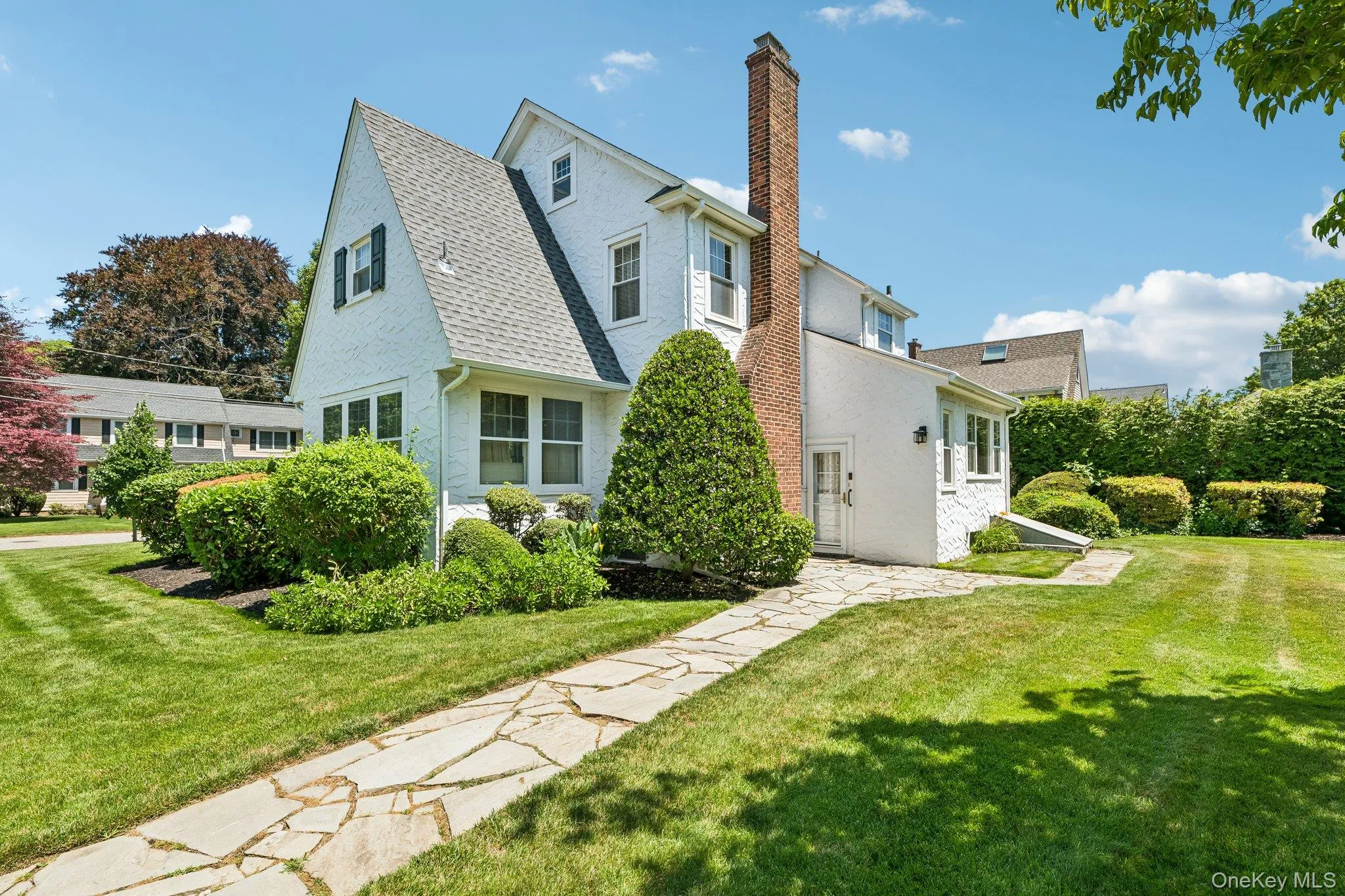 120 William Street, North Hempstead, NY, 3 Bedrooms Bedrooms, 8 Rooms Rooms,2 BathroomsBathrooms,Residential,For Rent,William,0,1021923 120 William Street, North Hempstead, NY, 3 Bedrooms Bedrooms, 8 Rooms Rooms,2 BathroomsBathrooms,Residential,For Rent,William,0,1021923