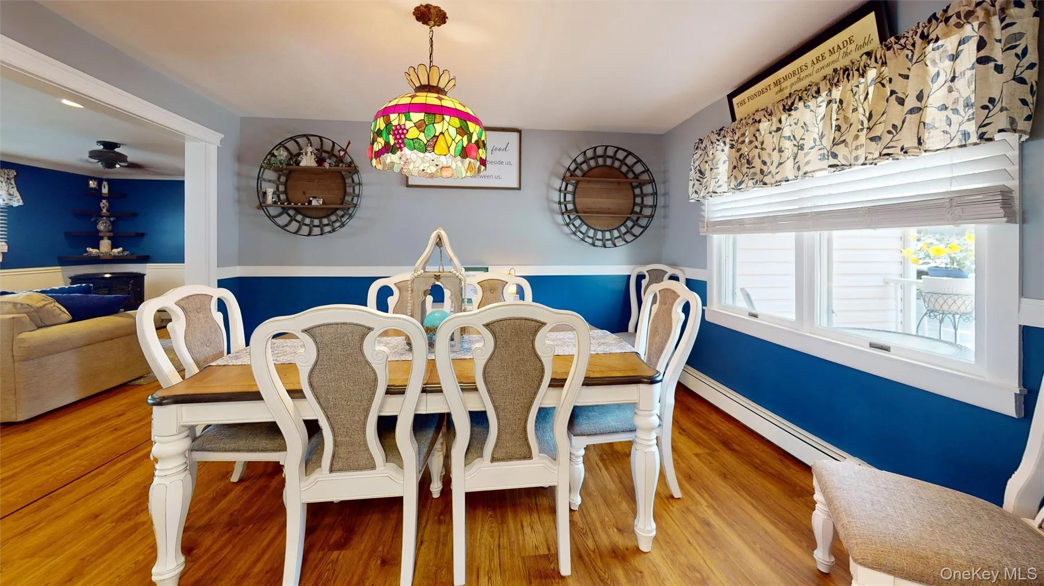 Formal or informal... this dining room is spacious and features hardwood floors! Formal or informal... this dining room is spacious and features hardwood floors!