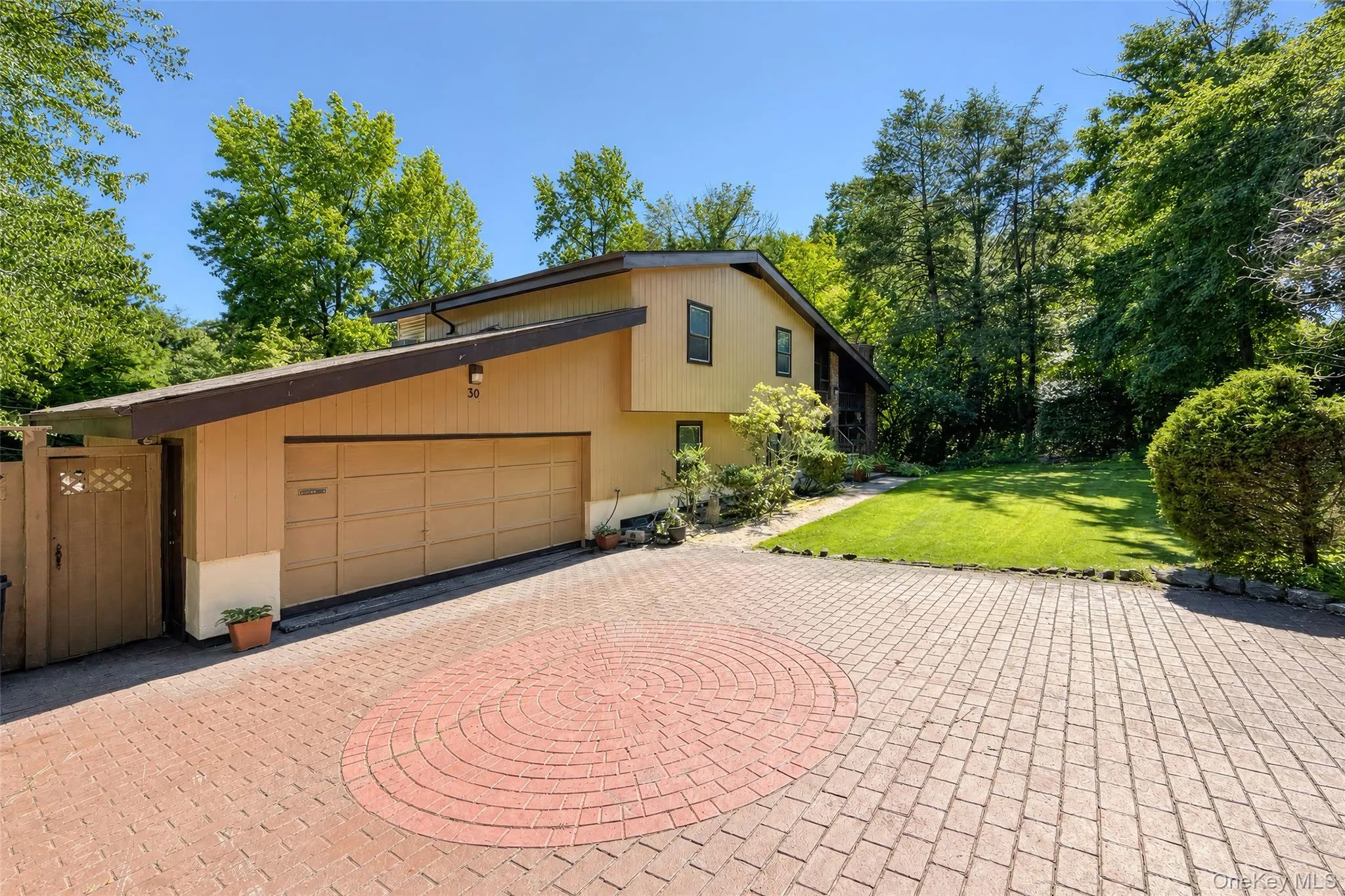 30 Dalewood Drive, Greenburgh, NY, 4 Bedrooms Bedrooms, 11 Rooms Rooms,2 BathroomsBathrooms,Residential,For Rent,Dalewood,0,1021929 30 Dalewood Drive, Greenburgh, NY, 4 Bedrooms Bedrooms, 11 Rooms Rooms,2 BathroomsBathrooms,Residential,For Rent,Dalewood,0,1021929