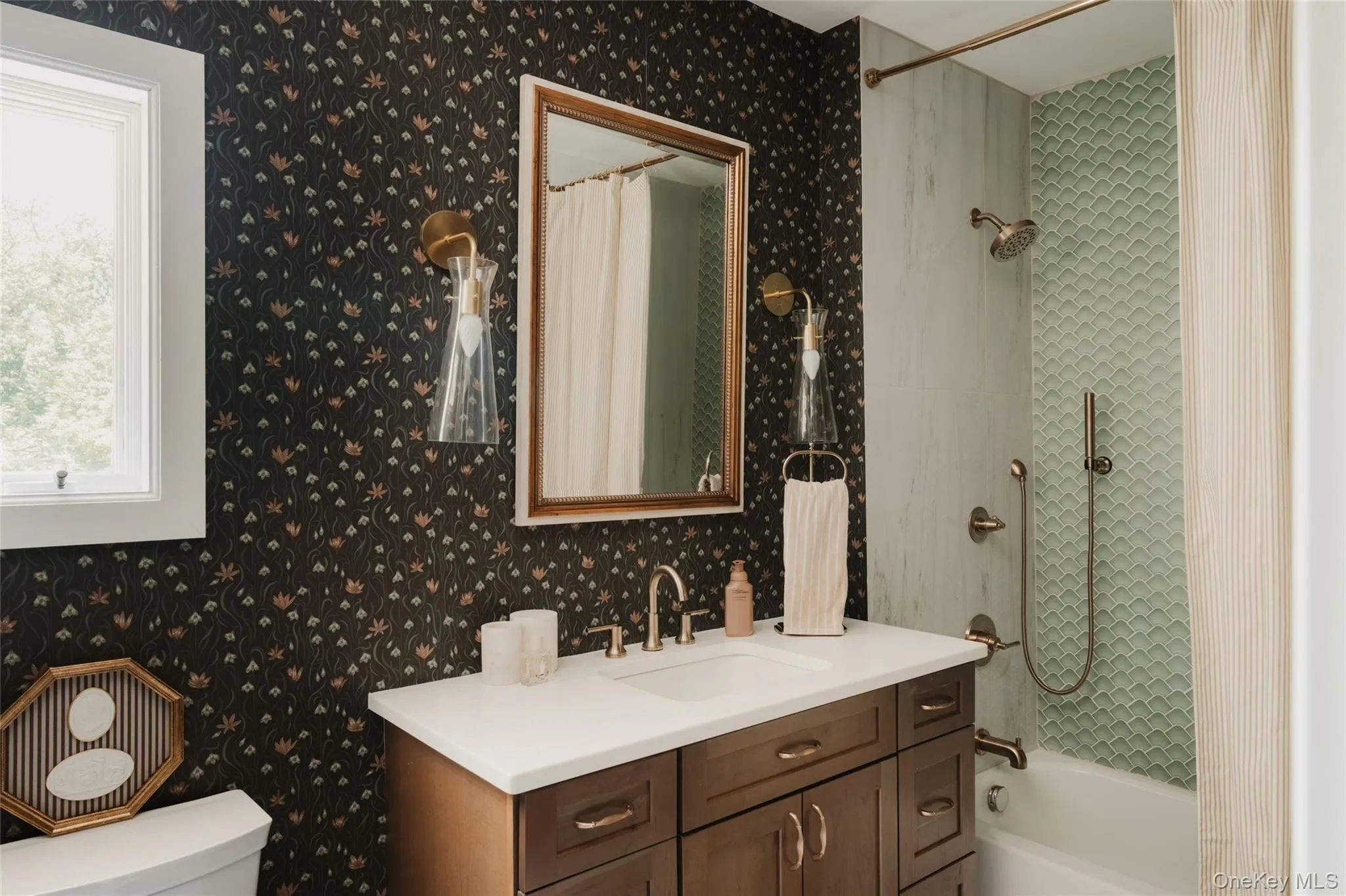 43 Green Street, Kingston, NY, 5 Bedrooms Bedrooms, 13 Rooms Rooms,3 BathroomsBathrooms,Residential,For Rent,Green,0,1021930 43 Green Street, Kingston, NY, 5 Bedrooms Bedrooms, 13 Rooms Rooms,3 BathroomsBathrooms,Residential,For Rent,Green,0,1021930