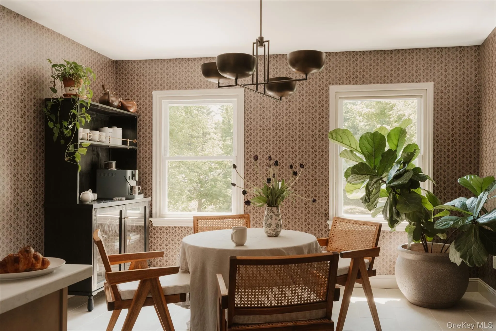 43 Green Street, Kingston, NY, 5 Bedrooms Bedrooms, 13 Rooms Rooms,3 BathroomsBathrooms,Residential,For Rent,Green,0,1021930 43 Green Street, Kingston, NY, 5 Bedrooms Bedrooms, 13 Rooms Rooms,3 BathroomsBathrooms,Residential,For Rent,Green,0,1021930