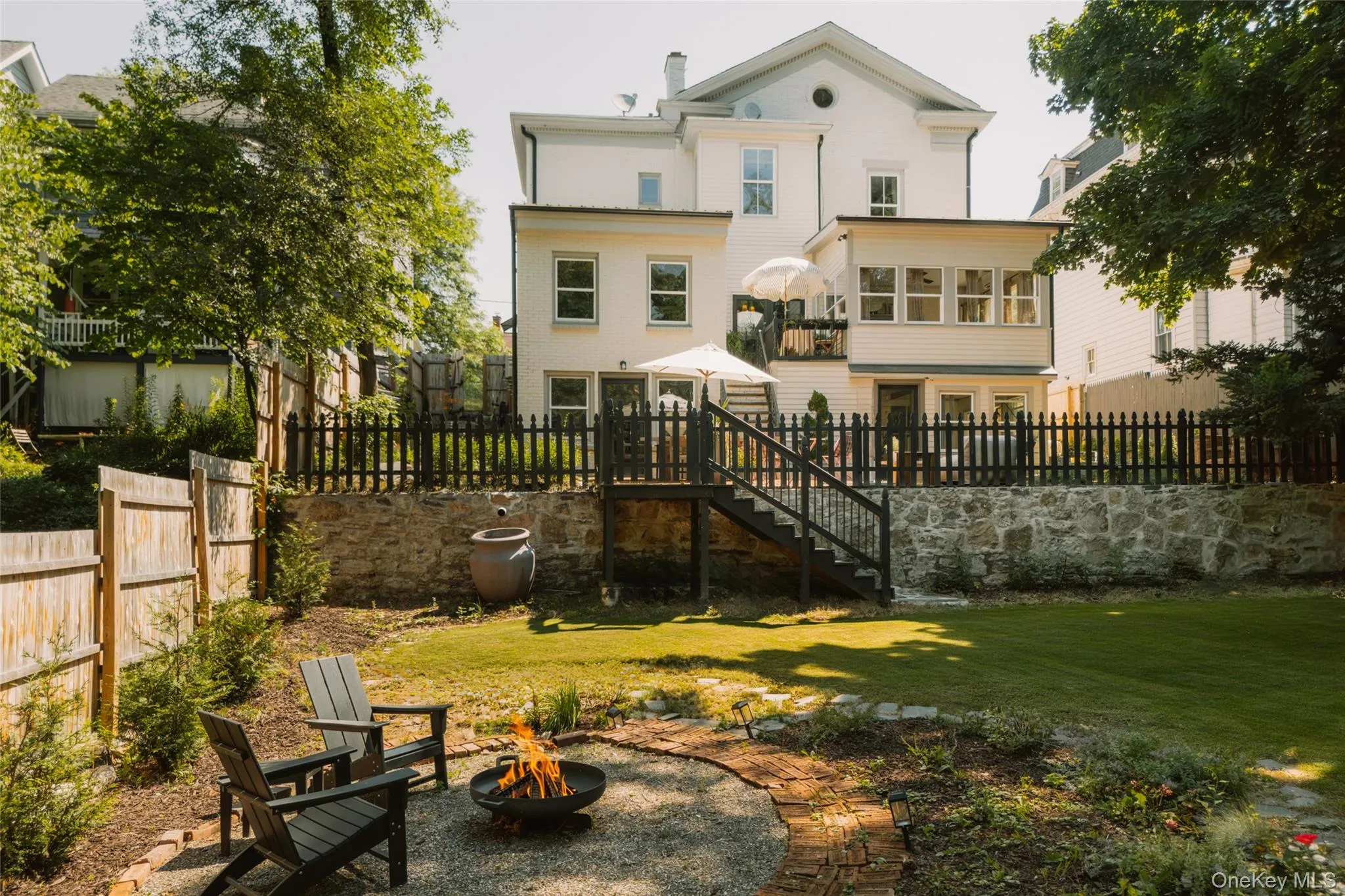 43 Green Street, Kingston, NY, 5 Bedrooms Bedrooms, 13 Rooms Rooms,3 BathroomsBathrooms,Residential,For Rent,Green,0,1021930 43 Green Street, Kingston, NY, 5 Bedrooms Bedrooms, 13 Rooms Rooms,3 BathroomsBathrooms,Residential,For Rent,Green,0,1021930