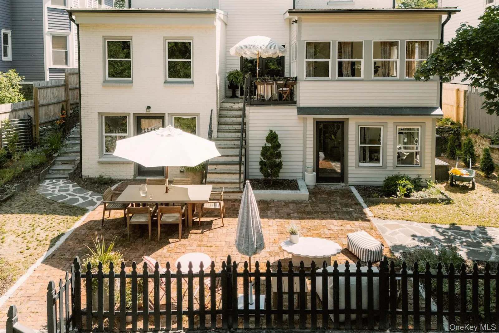 43 Green Street, Kingston, NY, 5 Bedrooms Bedrooms, 13 Rooms Rooms,3 BathroomsBathrooms,Residential,For Rent,Green,0,1021930 43 Green Street, Kingston, NY, 5 Bedrooms Bedrooms, 13 Rooms Rooms,3 BathroomsBathrooms,Residential,For Rent,Green,0,1021930