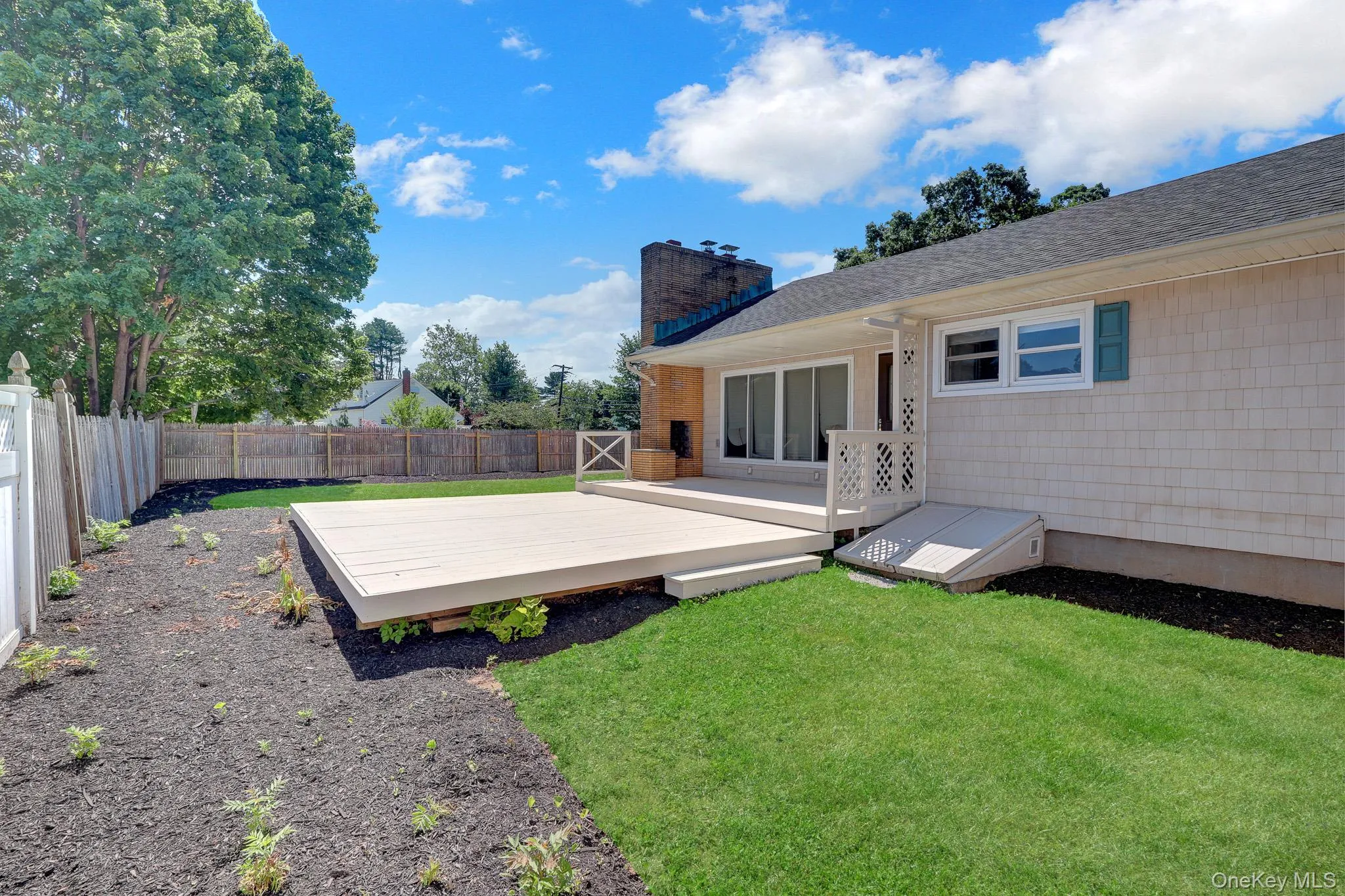 12 Bainbridge Avenue, Huntington, NY, 3 Bedrooms Bedrooms, 7 Rooms Rooms,1 BathroomBathrooms,Residential,For Rent,Bainbridge,0,1021932 12 Bainbridge Avenue, Huntington, NY, 3 Bedrooms Bedrooms, 7 Rooms Rooms,1 BathroomBathrooms,Residential,For Rent,Bainbridge,0,1021932
