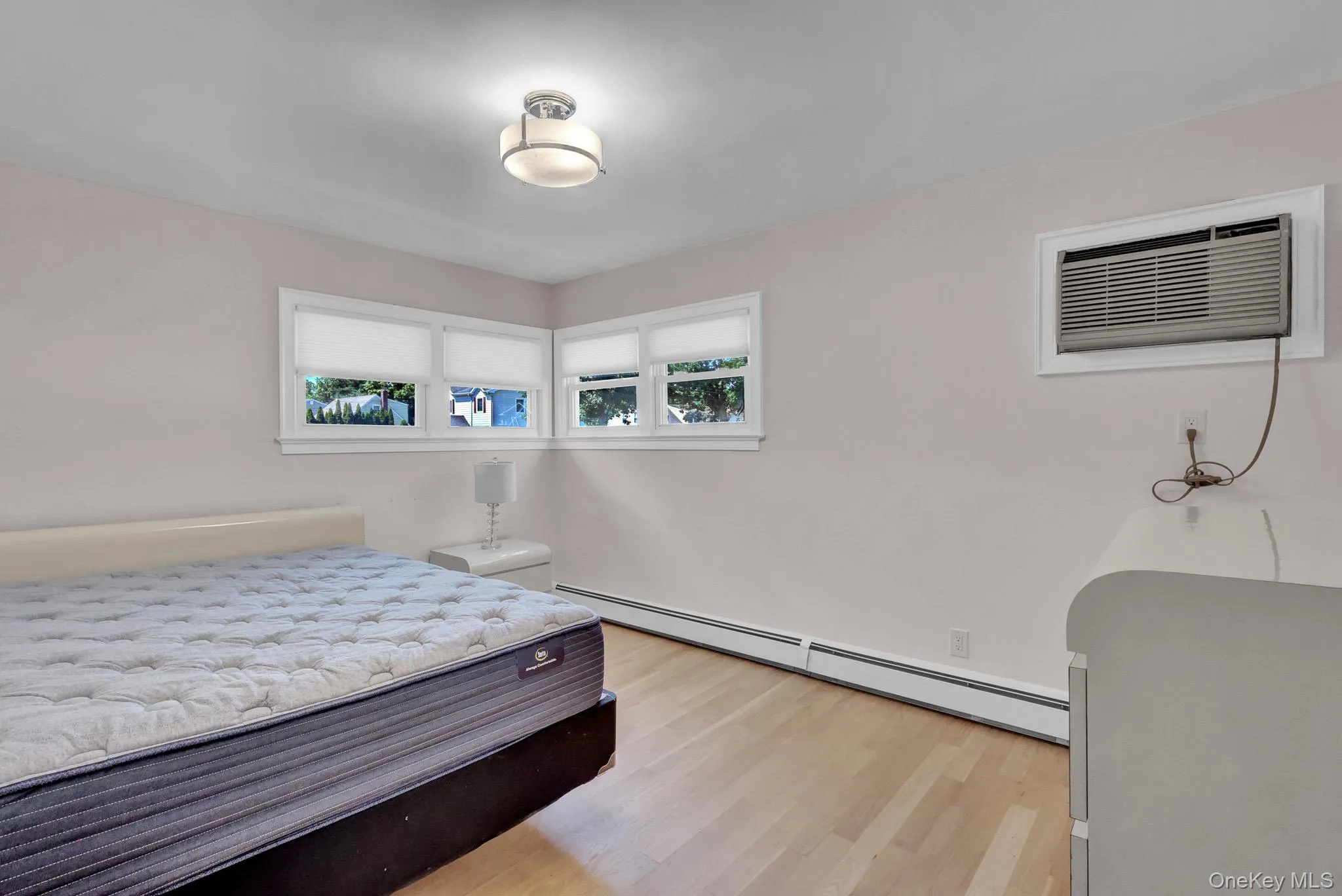 12 Bainbridge Avenue, Huntington, NY, 3 Bedrooms Bedrooms, 7 Rooms Rooms,1 BathroomBathrooms,Residential,For Rent,Bainbridge,0,1021932 12 Bainbridge Avenue, Huntington, NY, 3 Bedrooms Bedrooms, 7 Rooms Rooms,1 BathroomBathrooms,Residential,For Rent,Bainbridge,0,1021932