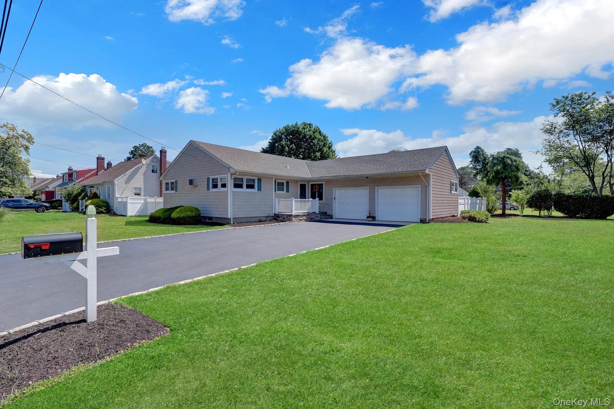 12 Bainbridge Avenue, Huntington, NY, 3 Bedrooms Bedrooms, 7 Rooms Rooms,1 BathroomBathrooms,Residential,For Rent,Bainbridge,0,1021932 12 Bainbridge Avenue, Huntington, NY, 3 Bedrooms Bedrooms, 7 Rooms Rooms,1 BathroomBathrooms,Residential,For Rent,Bainbridge,0,1021932