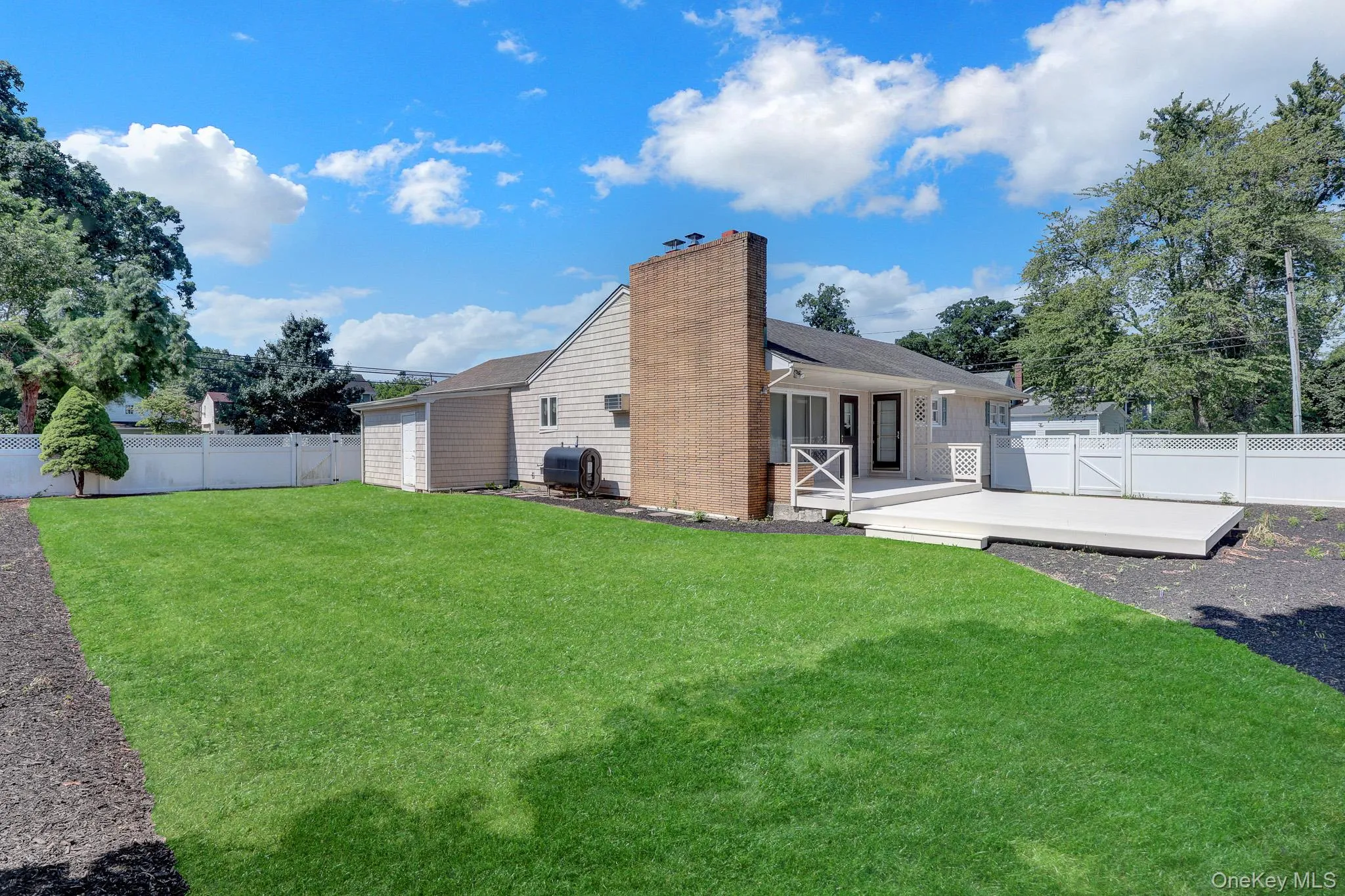 12 Bainbridge Avenue, Huntington, NY, 3 Bedrooms Bedrooms, 7 Rooms Rooms,1 BathroomBathrooms,Residential,For Rent,Bainbridge,0,1021932 12 Bainbridge Avenue, Huntington, NY, 3 Bedrooms Bedrooms, 7 Rooms Rooms,1 BathroomBathrooms,Residential,For Rent,Bainbridge,0,1021932