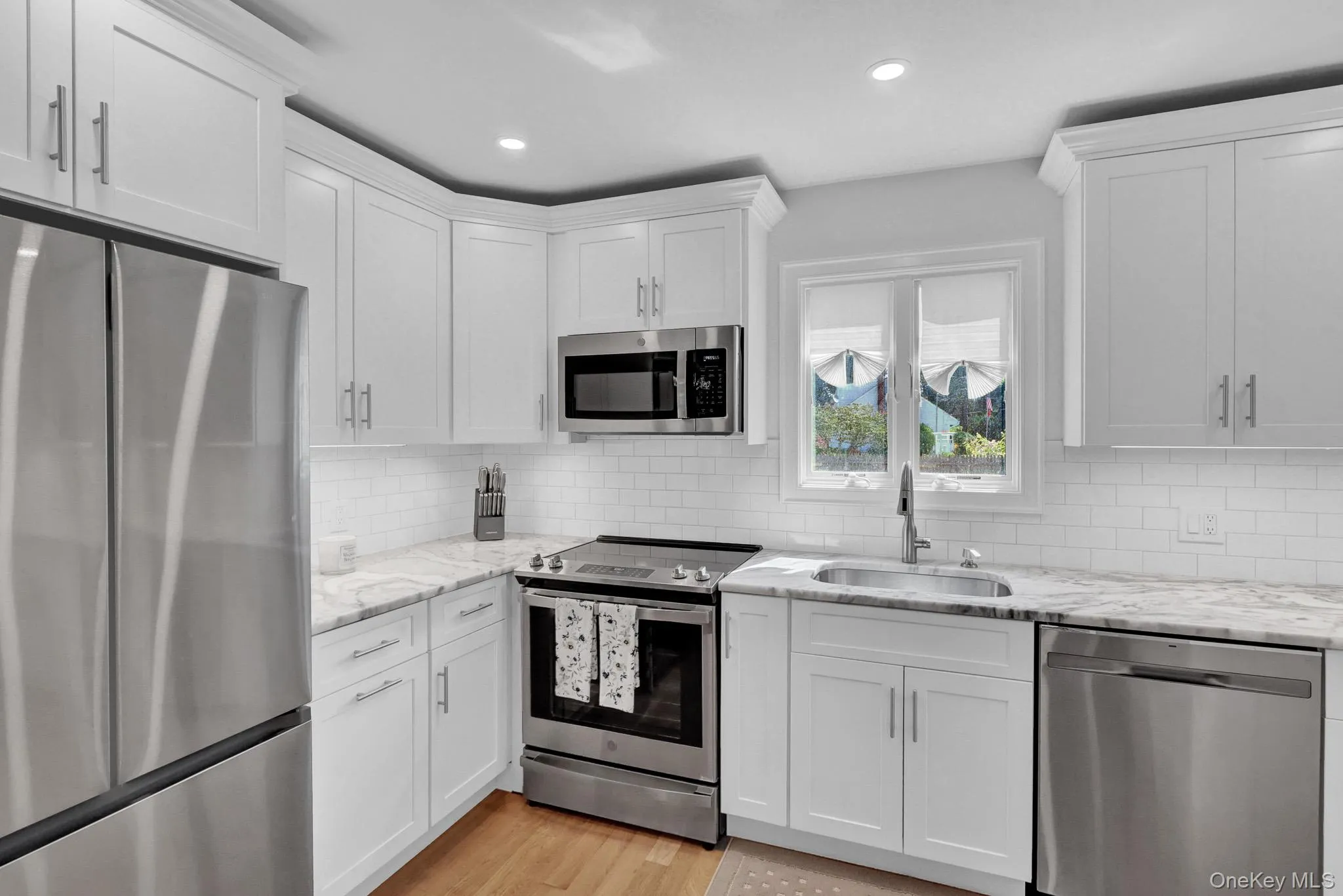 12 Bainbridge Avenue, Huntington, NY, 3 Bedrooms Bedrooms, 7 Rooms Rooms,1 BathroomBathrooms,Residential,For Rent,Bainbridge,0,1021932 12 Bainbridge Avenue, Huntington, NY, 3 Bedrooms Bedrooms, 7 Rooms Rooms,1 BathroomBathrooms,Residential,For Rent,Bainbridge,0,1021932