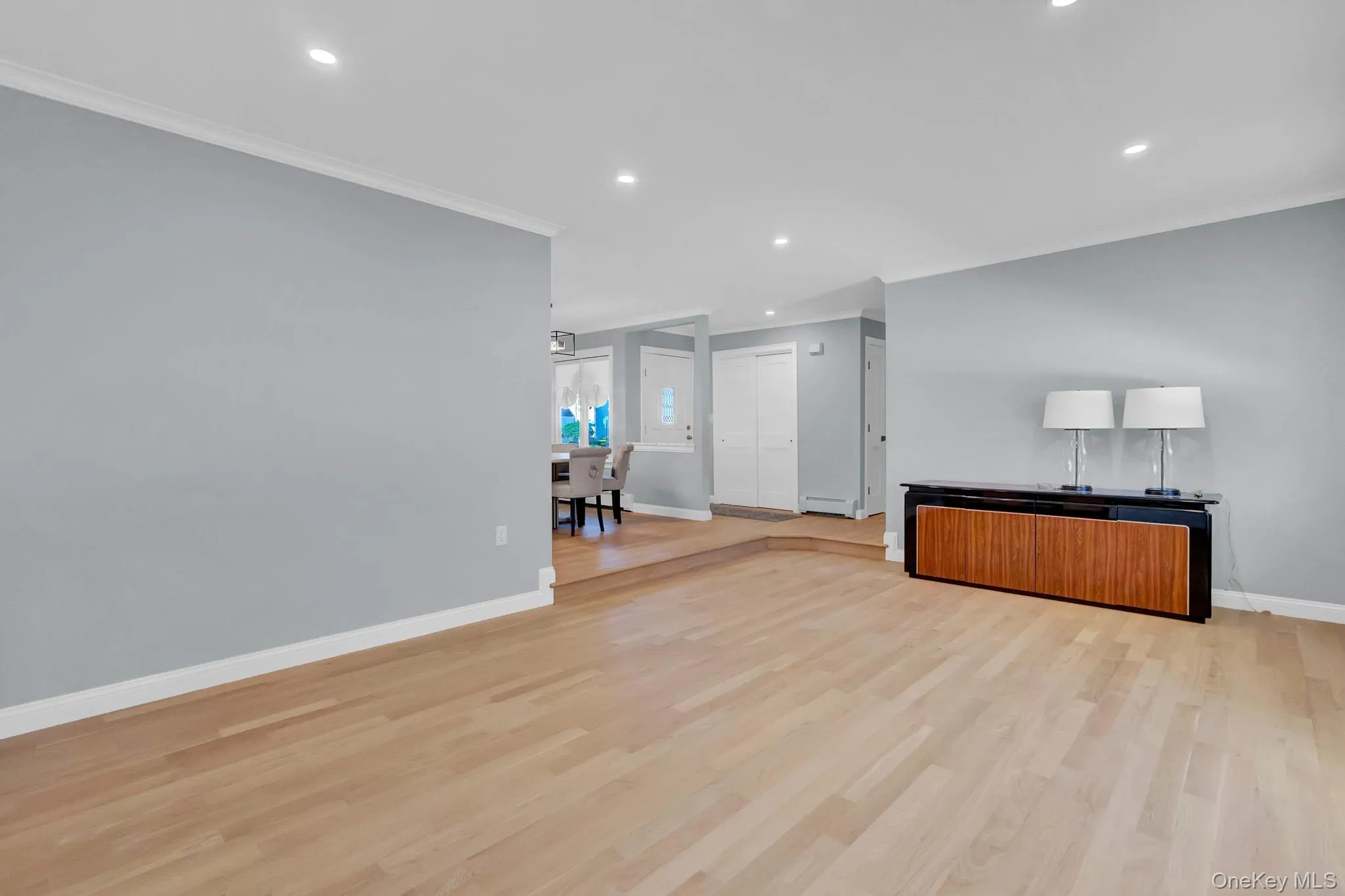 12 Bainbridge Avenue, Huntington, NY, 3 Bedrooms Bedrooms, 7 Rooms Rooms,1 BathroomBathrooms,Residential,For Rent,Bainbridge,0,1021932 12 Bainbridge Avenue, Huntington, NY, 3 Bedrooms Bedrooms, 7 Rooms Rooms,1 BathroomBathrooms,Residential,For Rent,Bainbridge,0,1021932