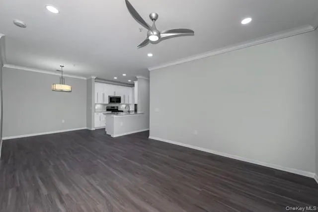 1 Charles Pond Drive, Brookhaven, NY, 2 Bedrooms Bedrooms, 6 Rooms Rooms,2 BathroomsBathrooms,Residential Lease,For Rent,Charles Pond,0,1021933 1 Charles Pond Drive, Brookhaven, NY, 2 Bedrooms Bedrooms, 6 Rooms Rooms,2 BathroomsBathrooms,Residential Lease,For Rent,Charles Pond,0,1021933