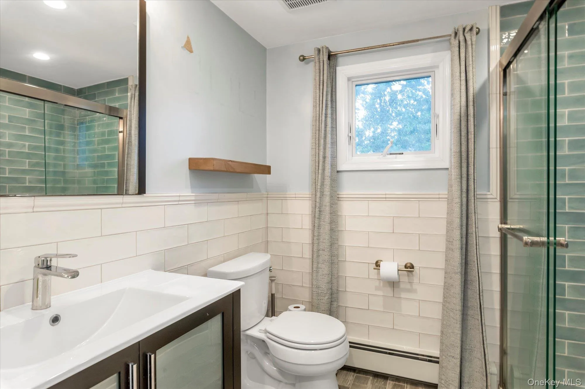 69 Virginia Street, Hempstead, NY, 4 Bedrooms Bedrooms, 8 Rooms Rooms,2 BathroomsBathrooms,Residential,For Rent,Virginia,0,1021934 69 Virginia Street, Hempstead, NY, 4 Bedrooms Bedrooms, 8 Rooms Rooms,2 BathroomsBathrooms,Residential,For Rent,Virginia,0,1021934