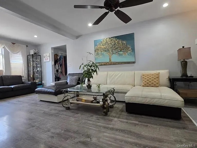 170 Mineola Avenue, Hempstead, NY, 4 Bedrooms Bedrooms, 9 Rooms Rooms,2 BathroomsBathrooms,Residential Lease,For Rent,Mineola,0,1021938 170 Mineola Avenue, Hempstead, NY, 4 Bedrooms Bedrooms, 9 Rooms Rooms,2 BathroomsBathrooms,Residential Lease,For Rent,Mineola,0,1021938