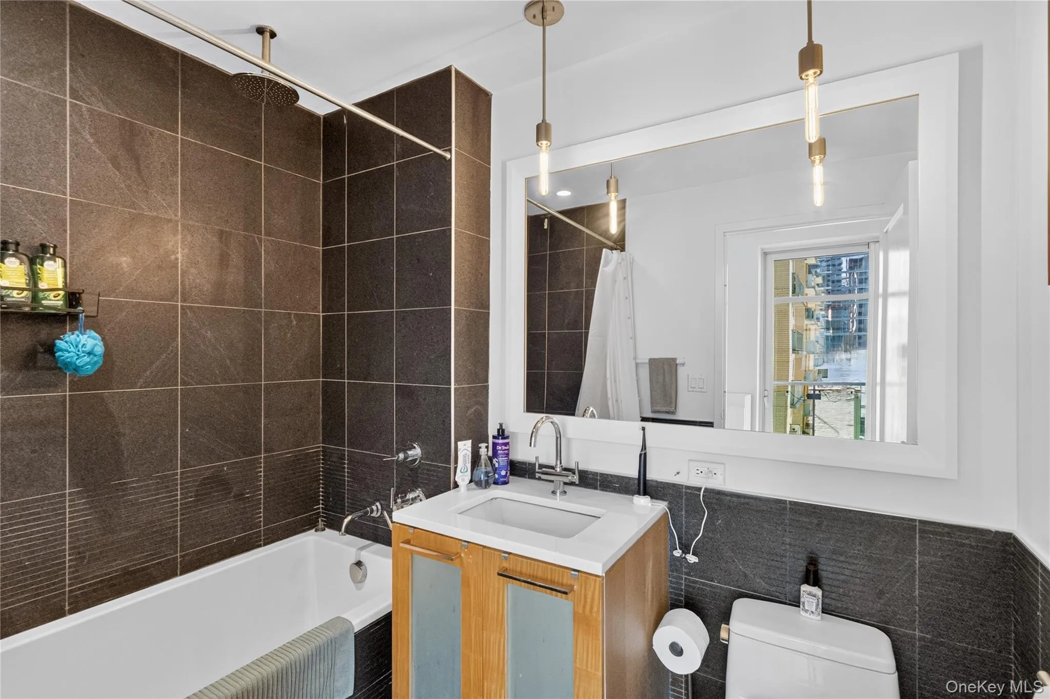 24-15 Queens Plaza, New York, NY, 2 Bedrooms Bedrooms, 5 Rooms Rooms,2 BathroomsBathrooms,Residential Lease,For Rent,Queens Plaza,0,1021939 24-15 Queens Plaza, New York, NY, 2 Bedrooms Bedrooms, 5 Rooms Rooms,2 BathroomsBathrooms,Residential Lease,For Rent,Queens Plaza,0,1021939