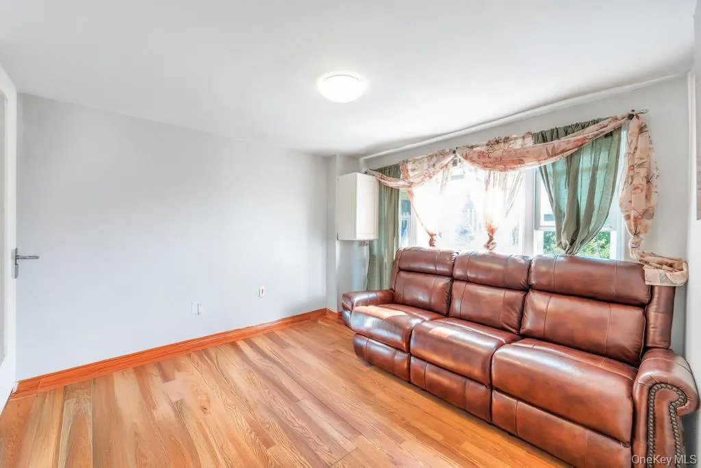 122 Dawn Road, Brookhaven, NY, 5 Bedrooms Bedrooms, 7 Rooms Rooms,4 BathroomsBathrooms,Residential,For Rent,Dawn,0,1021940 122 Dawn Road, Brookhaven, NY, 5 Bedrooms Bedrooms, 7 Rooms Rooms,4 BathroomsBathrooms,Residential,For Rent,Dawn,0,1021940