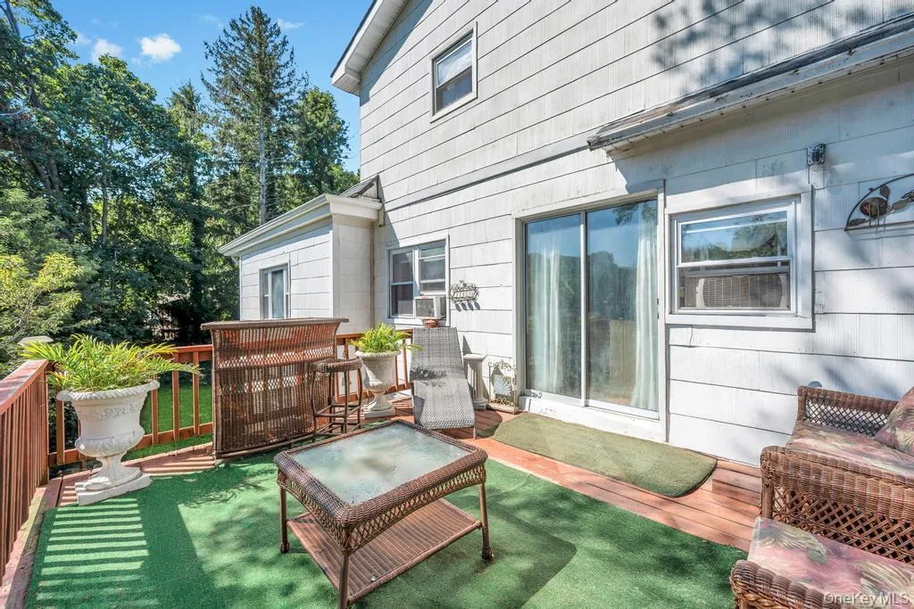 122 Dawn Road, Brookhaven, NY, 5 Bedrooms Bedrooms, 7 Rooms Rooms,4 BathroomsBathrooms,Residential,For Rent,Dawn,0,1021940 122 Dawn Road, Brookhaven, NY, 5 Bedrooms Bedrooms, 7 Rooms Rooms,4 BathroomsBathrooms,Residential,For Rent,Dawn,0,1021940