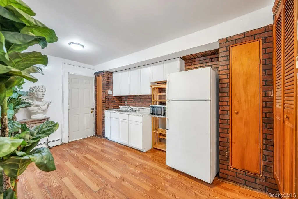 122 Dawn Road, Brookhaven, NY, 5 Bedrooms Bedrooms, 7 Rooms Rooms,4 BathroomsBathrooms,Residential,For Rent,Dawn,0,1021940 122 Dawn Road, Brookhaven, NY, 5 Bedrooms Bedrooms, 7 Rooms Rooms,4 BathroomsBathrooms,Residential,For Rent,Dawn,0,1021940