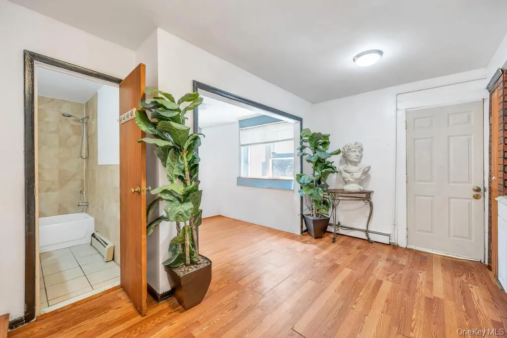 122 Dawn Road, Brookhaven, NY, 5 Bedrooms Bedrooms, 7 Rooms Rooms,4 BathroomsBathrooms,Residential,For Rent,Dawn,0,1021940 122 Dawn Road, Brookhaven, NY, 5 Bedrooms Bedrooms, 7 Rooms Rooms,4 BathroomsBathrooms,Residential,For Rent,Dawn,0,1021940