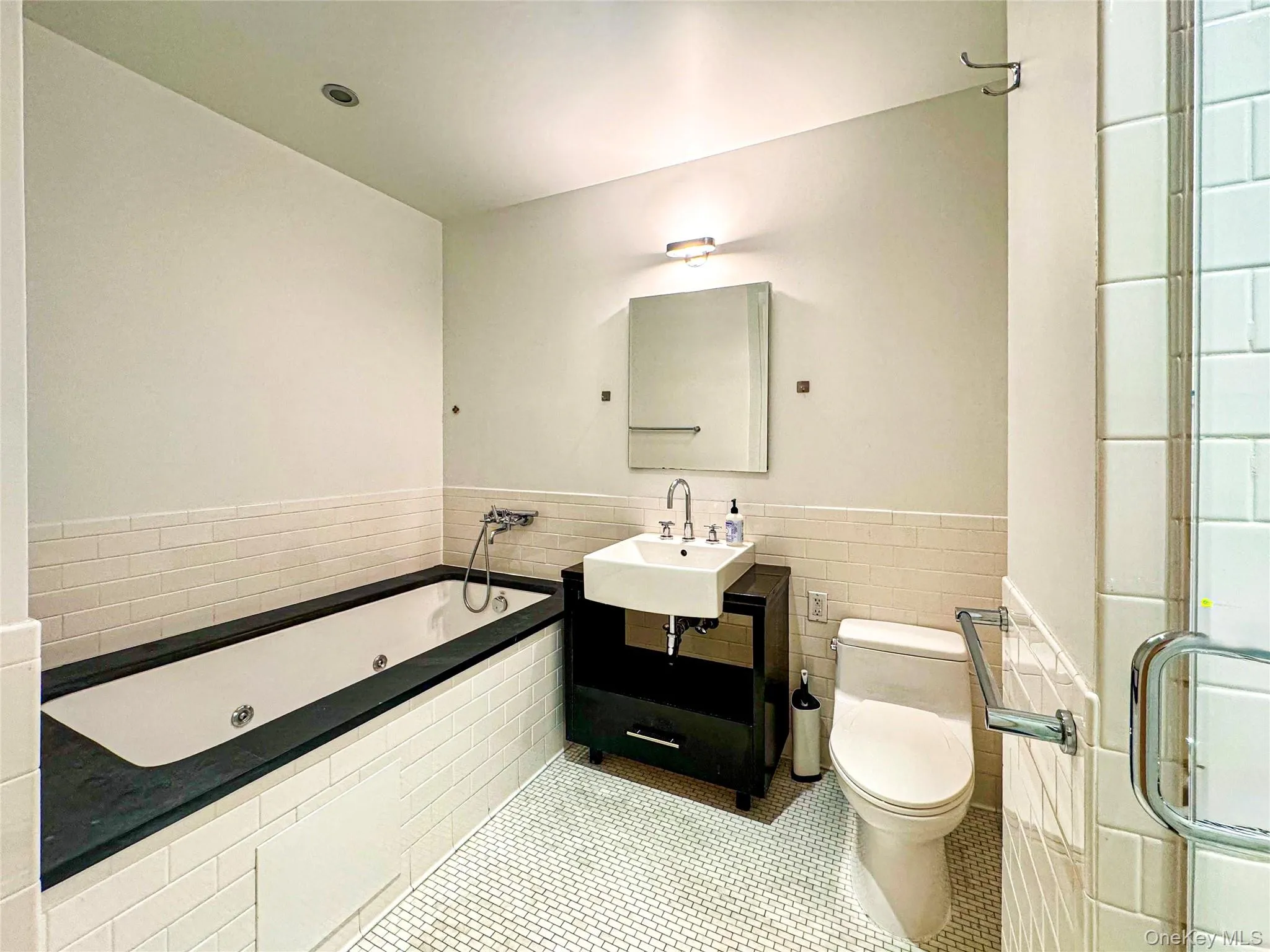110 Livingston Street, New York, NY, 2 Rooms Rooms,1 BathroomBathrooms,Residential,For Rent,Livingston,0,1021941 110 Livingston Street, New York, NY, 2 Rooms Rooms,1 BathroomBathrooms,Residential,For Rent,Livingston,0,1021941