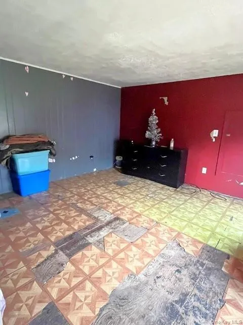 407 Hurleyville Main Street, Fallsburg, NY, 4 Bedrooms Bedrooms, 7 Rooms Rooms,2 BathroomsBathrooms,Residential,For Rent,Hurleyville Main,0,1021942 407 Hurleyville Main Street, Fallsburg, NY, 4 Bedrooms Bedrooms, 7 Rooms Rooms,2 BathroomsBathrooms,Residential,For Rent,Hurleyville Main,0,1021942