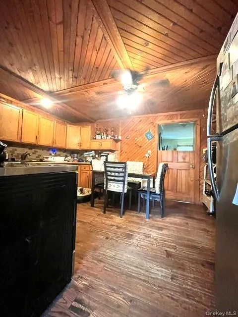 407 Hurleyville Main Street, Fallsburg, NY, 4 Bedrooms Bedrooms, 7 Rooms Rooms,2 BathroomsBathrooms,Residential,For Rent,Hurleyville Main,0,1021942 407 Hurleyville Main Street, Fallsburg, NY, 4 Bedrooms Bedrooms, 7 Rooms Rooms,2 BathroomsBathrooms,Residential,For Rent,Hurleyville Main,0,1021942