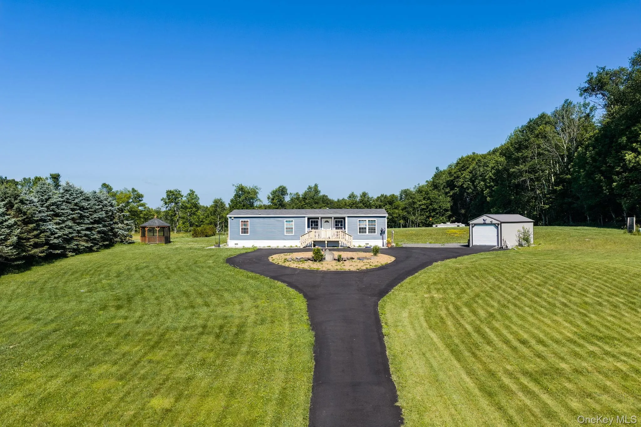 281 Perry Road, Bethel, NY, 3 Bedrooms Bedrooms, 5 Rooms Rooms,2 BathroomsBathrooms,Residential,For Rent,Perry,0,1021952 281 Perry Road, Bethel, NY, 3 Bedrooms Bedrooms, 5 Rooms Rooms,2 BathroomsBathrooms,Residential,For Rent,Perry,0,1021952