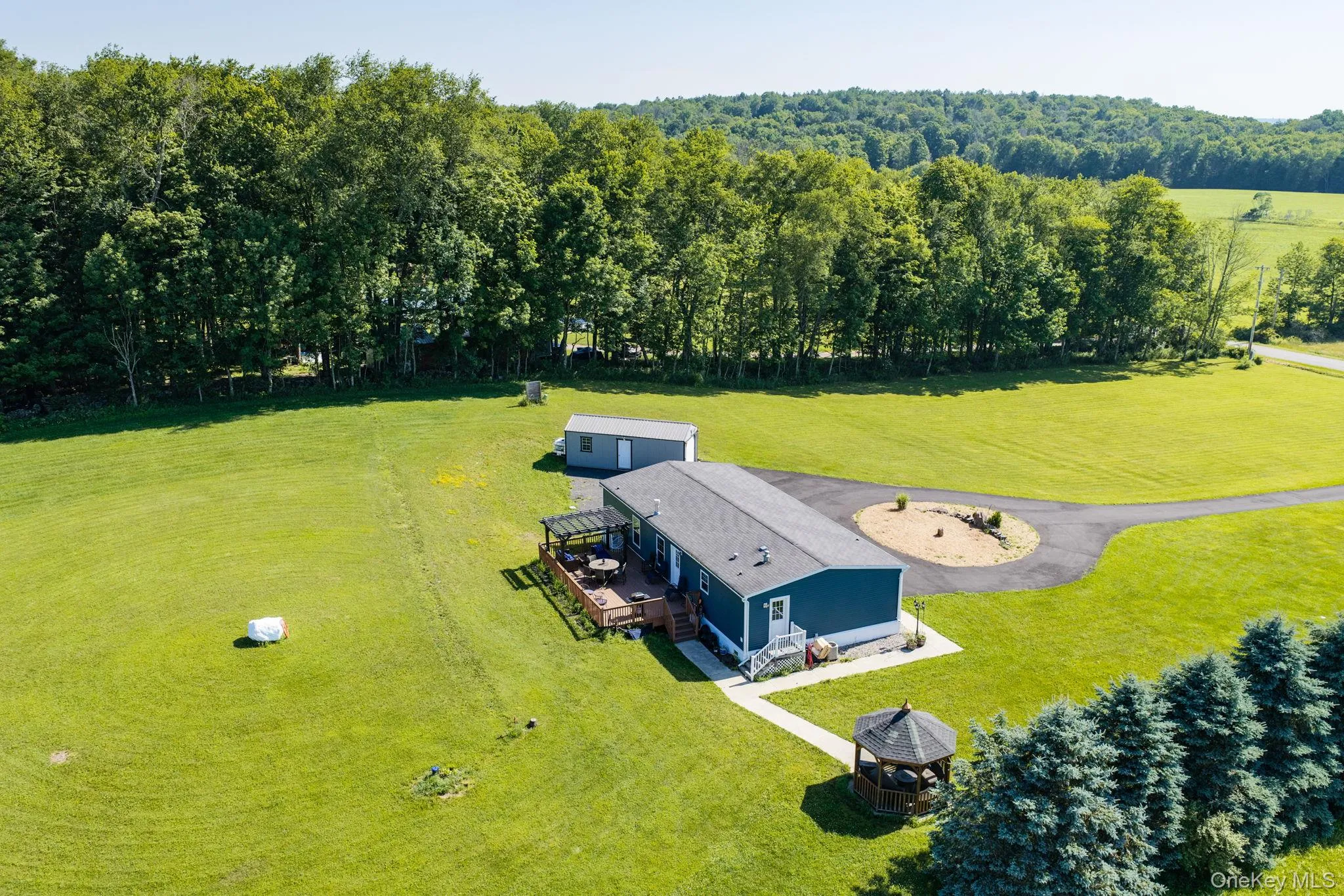 281 Perry Road, Bethel, NY, 3 Bedrooms Bedrooms, 5 Rooms Rooms,2 BathroomsBathrooms,Residential,For Rent,Perry,0,1021952 281 Perry Road, Bethel, NY, 3 Bedrooms Bedrooms, 5 Rooms Rooms,2 BathroomsBathrooms,Residential,For Rent,Perry,0,1021952
